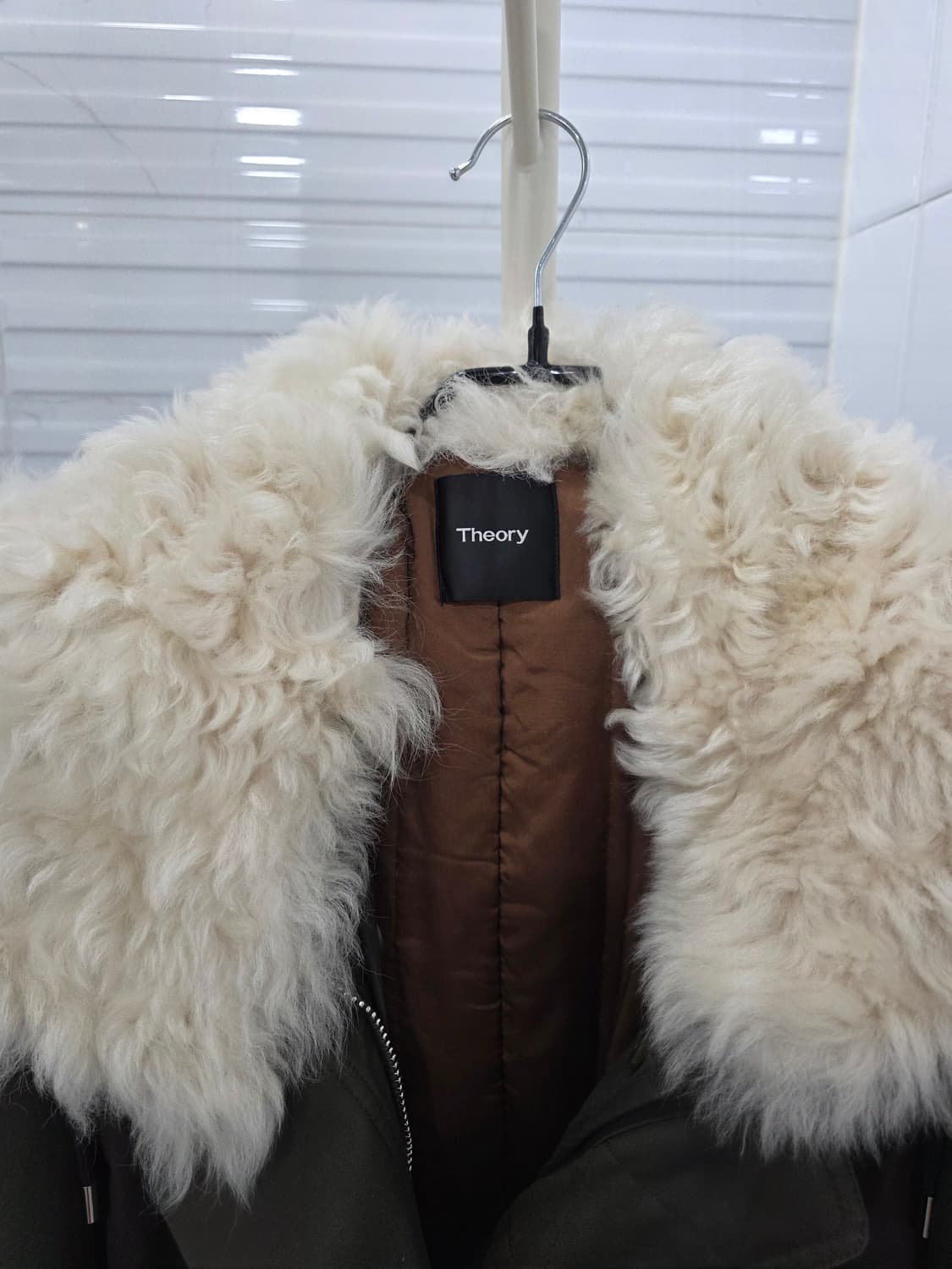 띠어리  구스 야상 점퍼 코트 4 상품이미지1