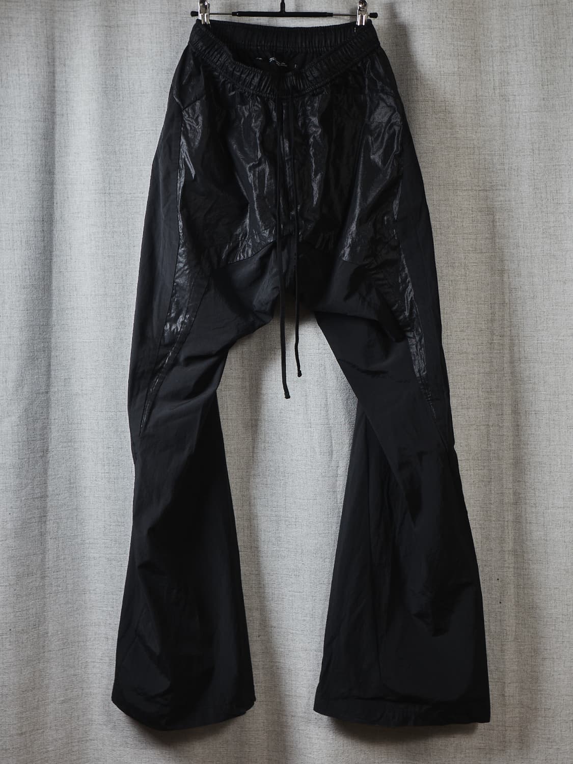 Julius ss23 와이드 플레어 팬츠 상품이미지2