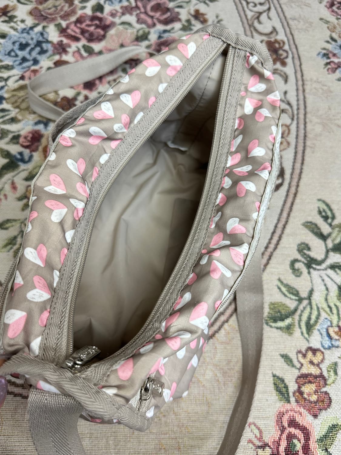 희귀매물 LeSportsac 레스포삭 하트 패턴 크로스 바디백 크로스백 상품이미지6