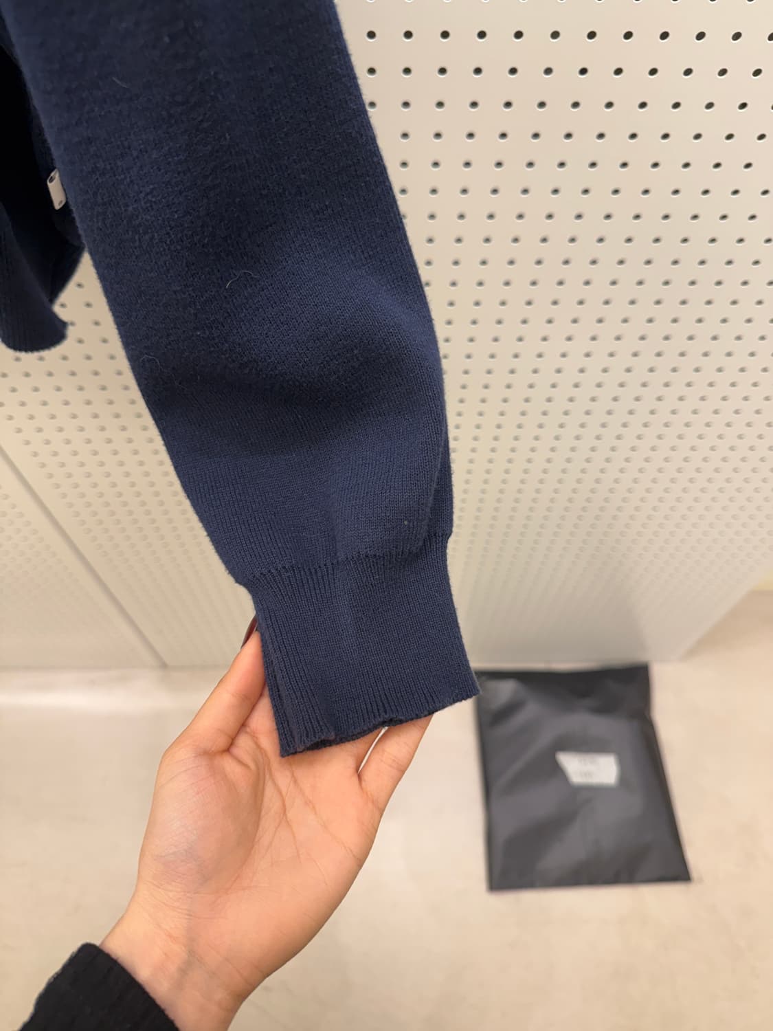 디스이즈네버댓 로고 니트 스웨터 U1629 상품이미지4