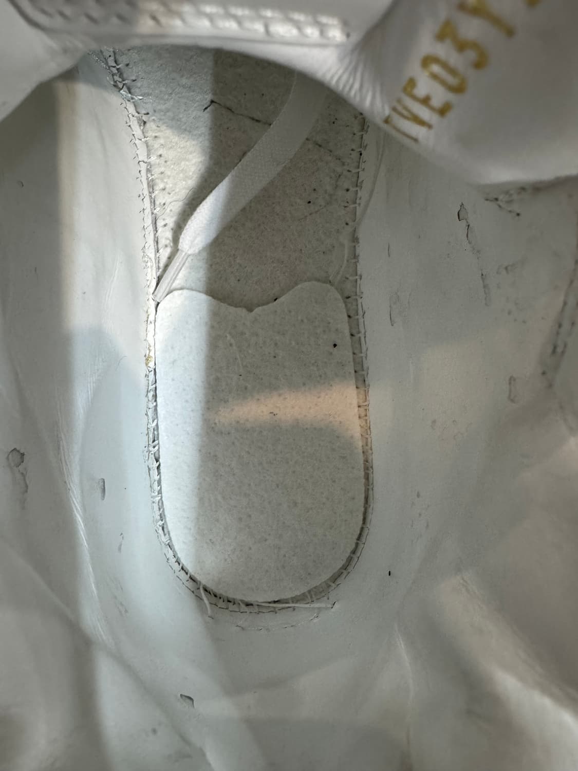 발렌티노 VLTN 로고 7-밴드 하이탑250-255 상품이미지10