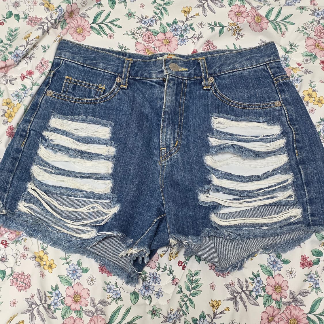 2000원 blue bear 빈티지) 데미지 데님 y2k 청반바지핫팬츠 상품이미지1