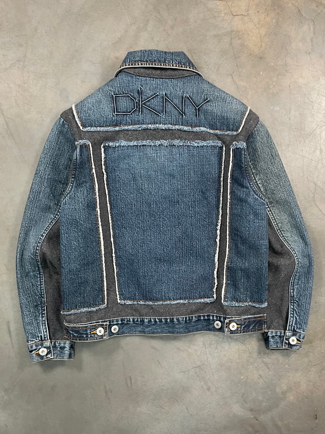 DKNY 울 라인 데님 트러커 자켓 상품이미지5