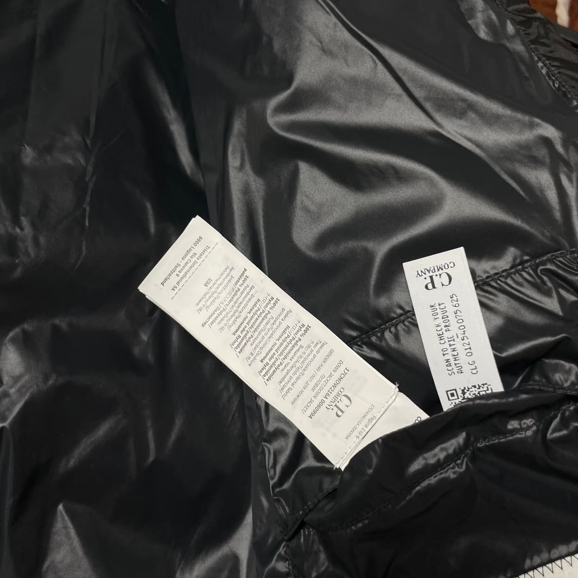 [L]24fw cp컴퍼니 dd쉘 구스다운 논후드 패딩 상품이미지7