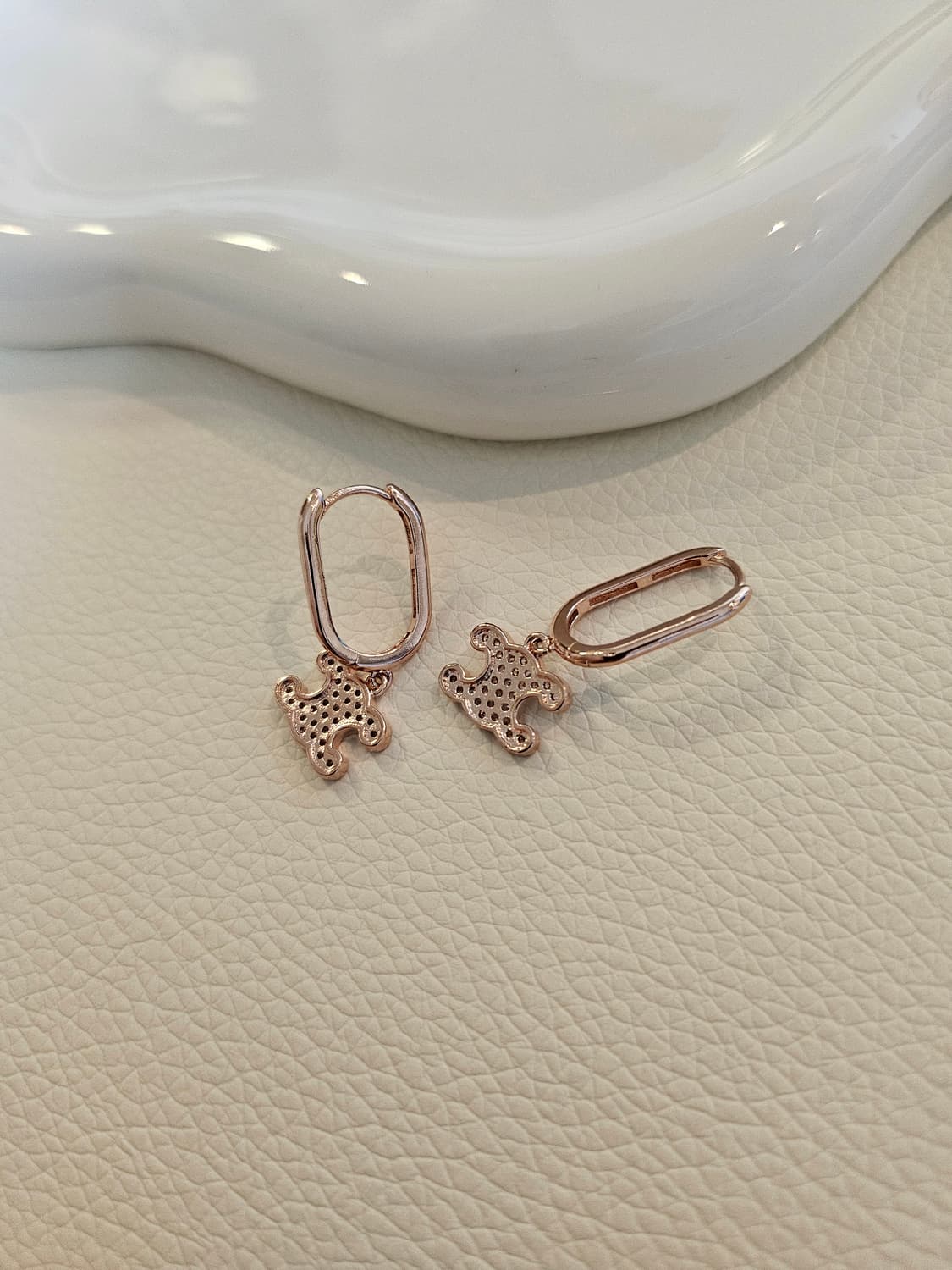 셀린느 라인스톤 트리옹프 원터치 귀걸이 로즈골드 상품이미지5