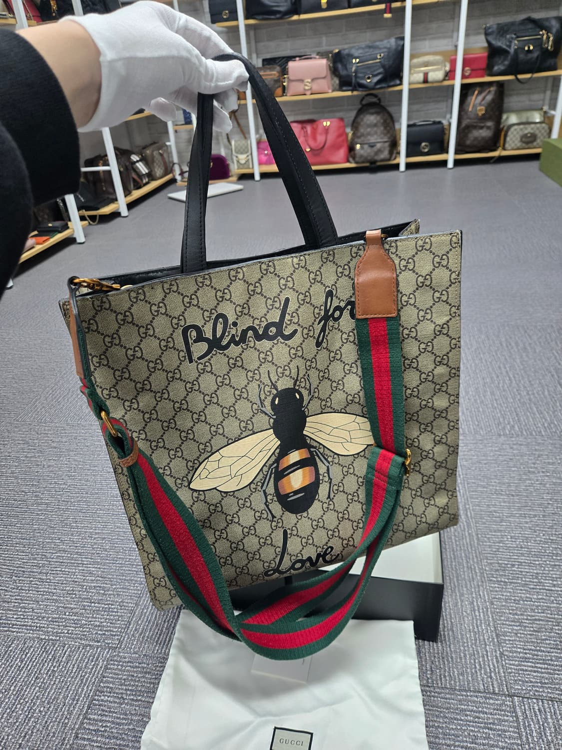 [특가][정품] 구찌 꿀벌 토트백 상품이미지1