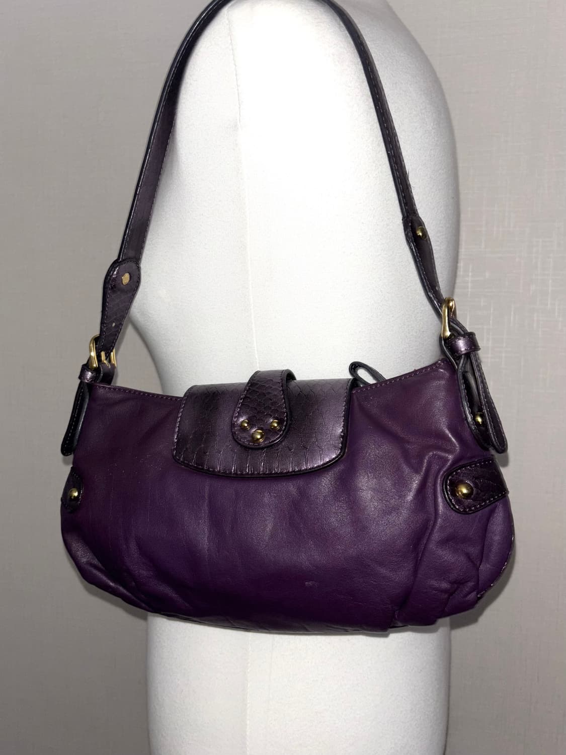 🚨연말세일🚨Capacci purple shoulder bag 상품이미지2