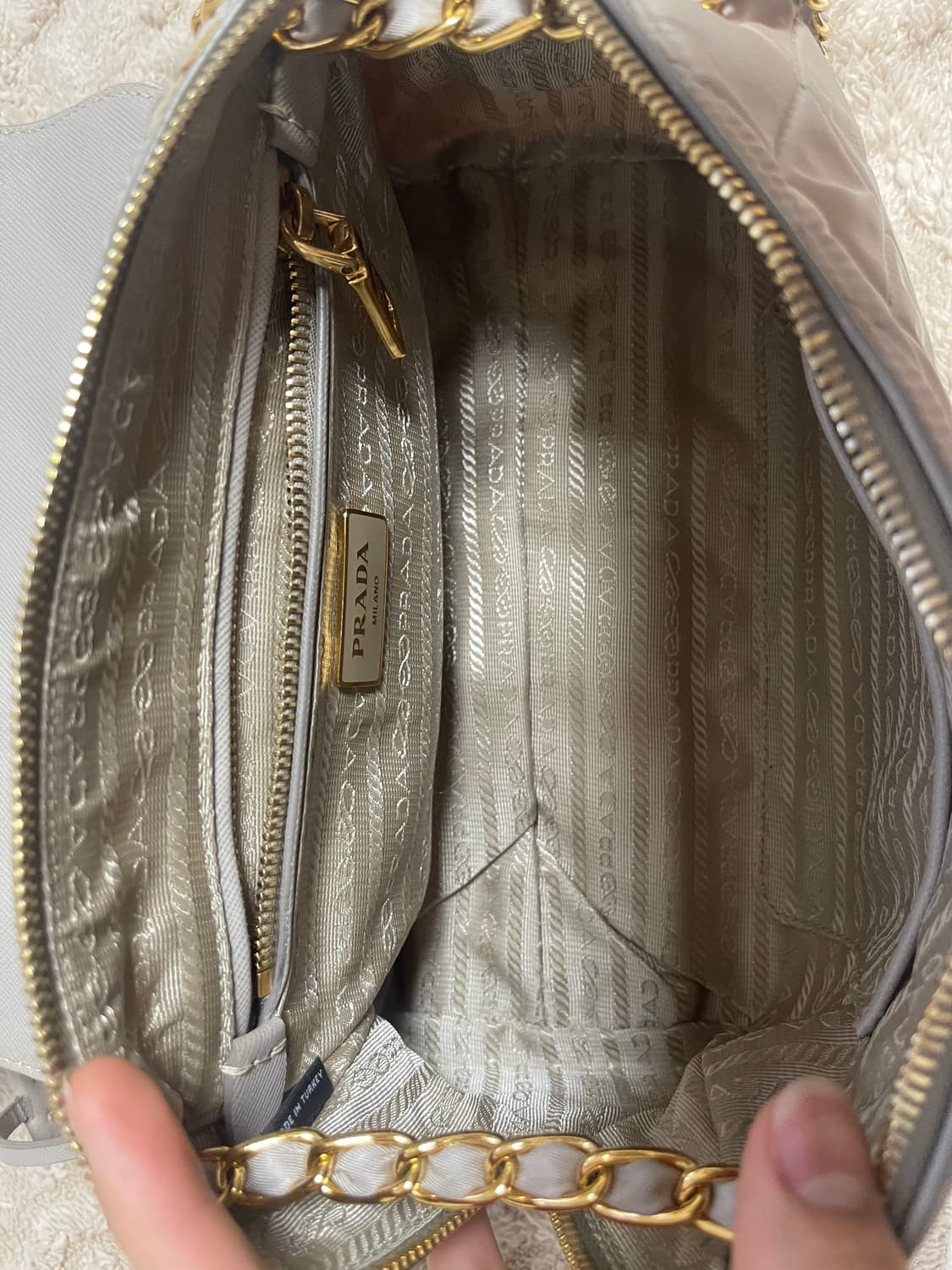 프라다 퀼팅 체인백 아이보리 숄더 신품급 상품이미지10