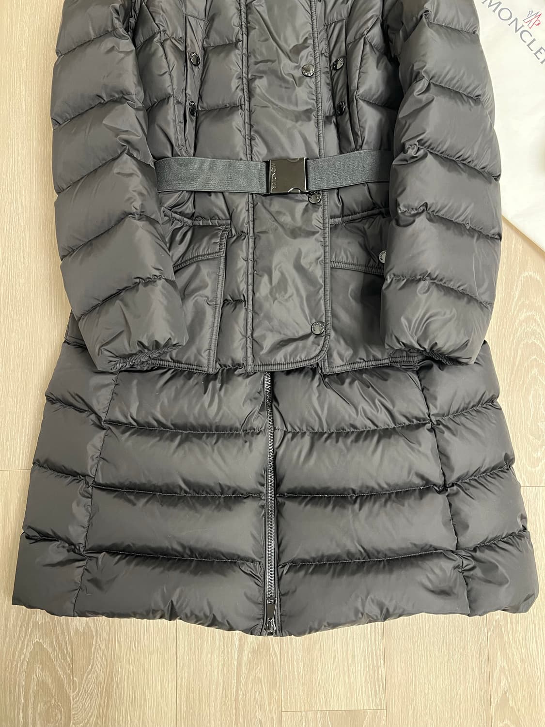 [블랙 1/새상품급] 몽클레어 클로에 여성패딩 블랙 1사이즈 풀구성 상품이미지5