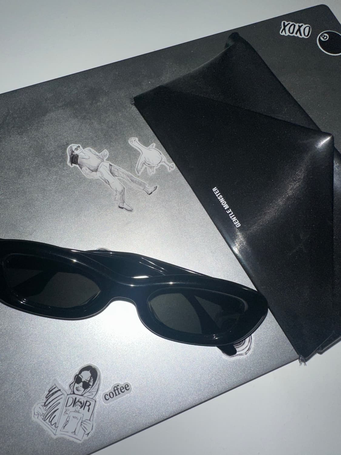 젠틀몬스터 gentle monster 탐부 01 블랙 제니 선글라스 상품이미지1