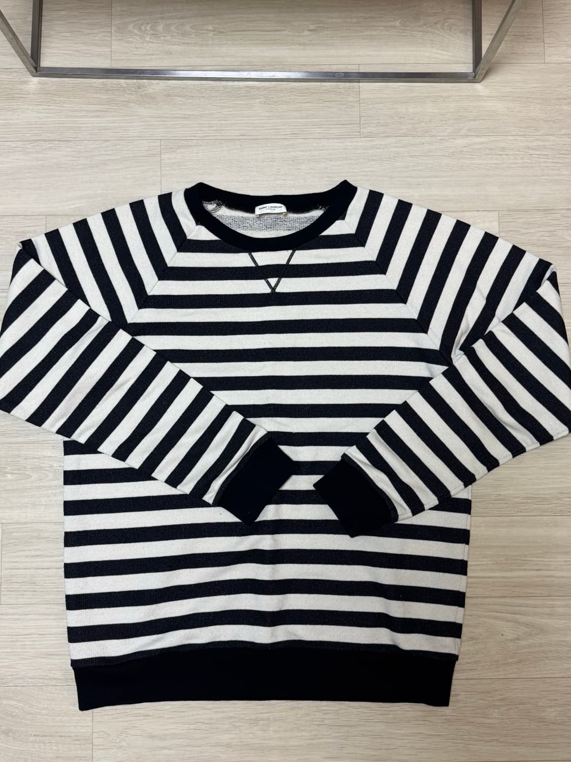 생로랑 니트 맨투맨 단가라 상품이미지1