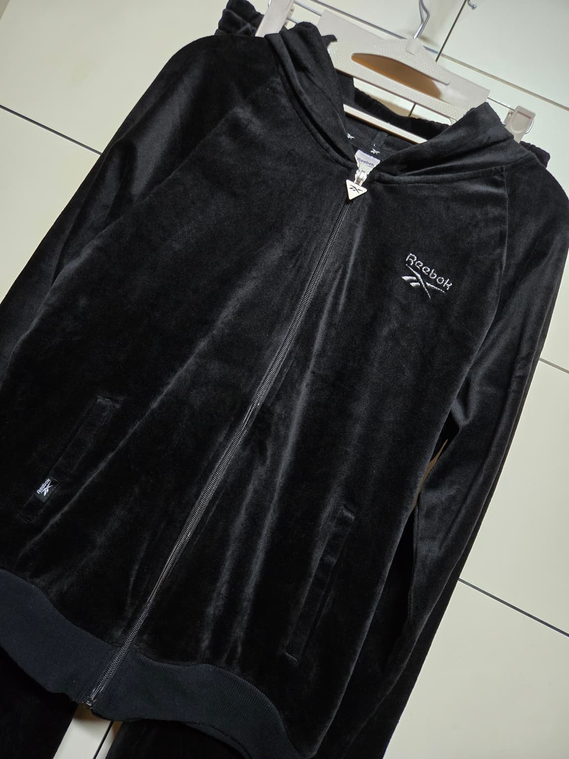 리복 여성 벨루어(벨벳)후드 집업 트레이닝 셋업 상품이미지2