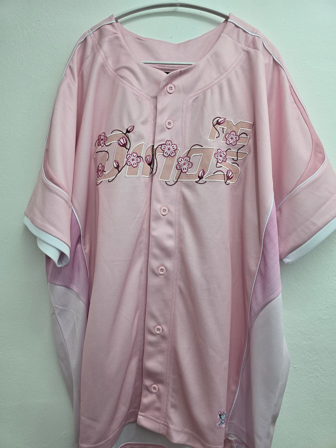 (새상품) NC다이노스 X 무신사 26 한정판  벚꽃유니폼 2XL 상품이미지2