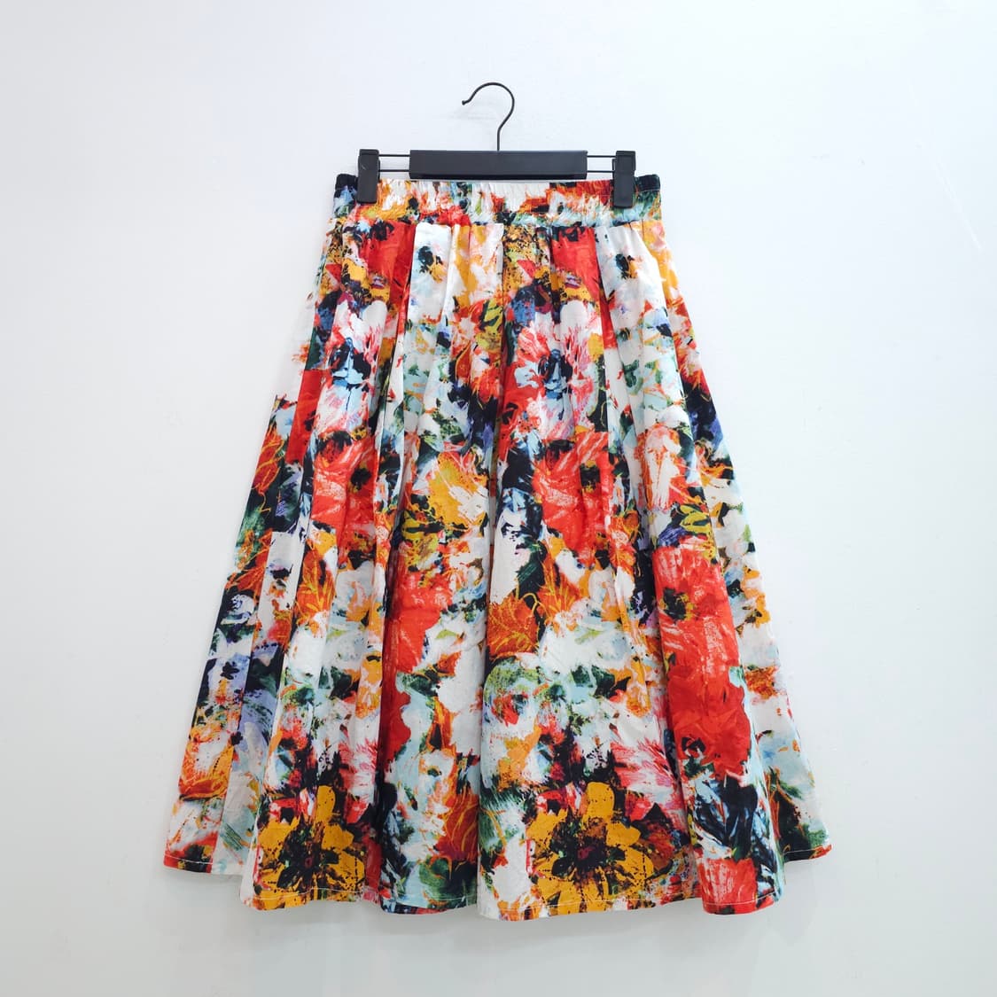 페인팅 플라워 패턴 밴딩 플레어 스커트 상품이미지1