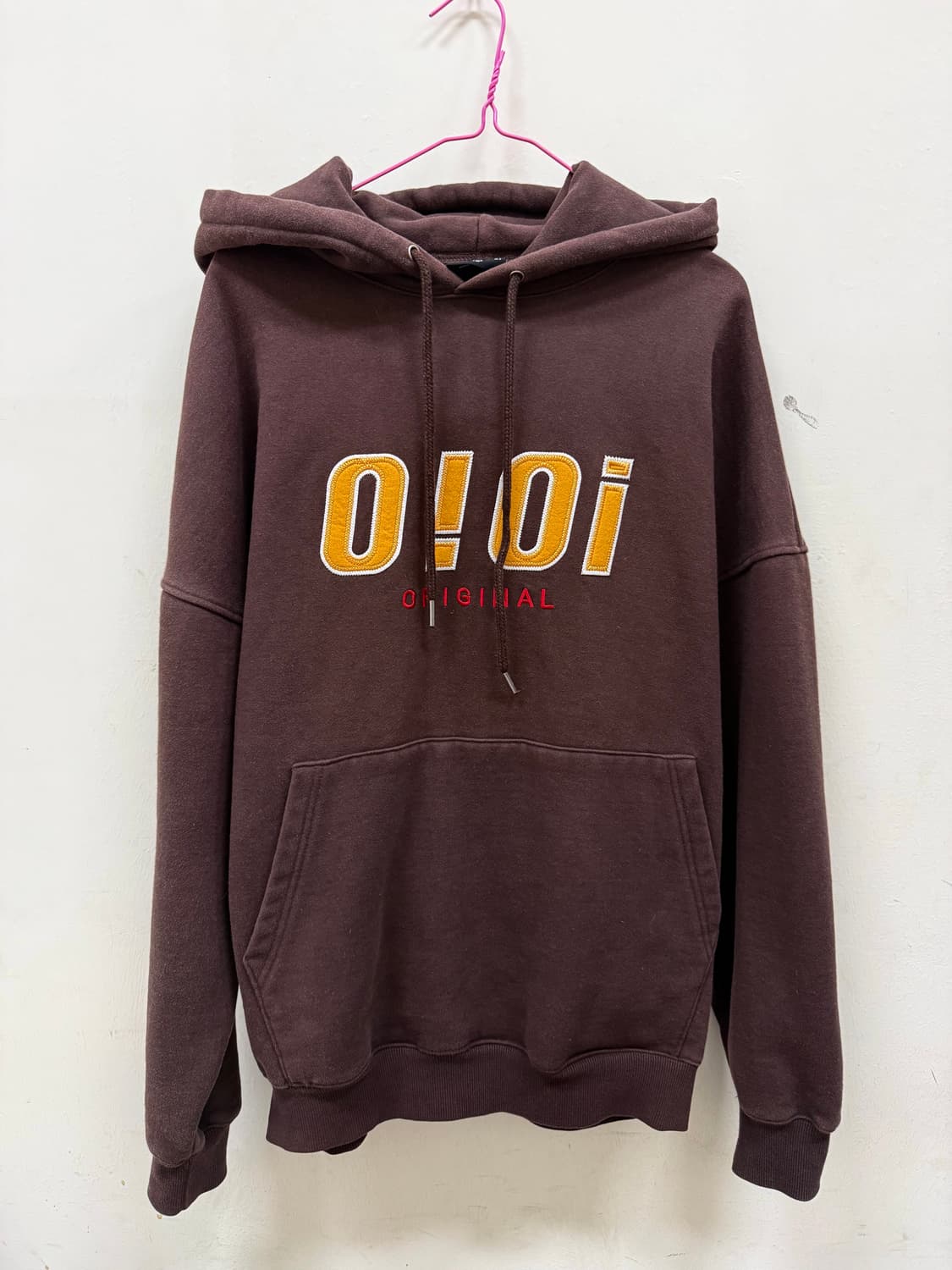 오아이오아이 브라운 후드티 상품이미지1