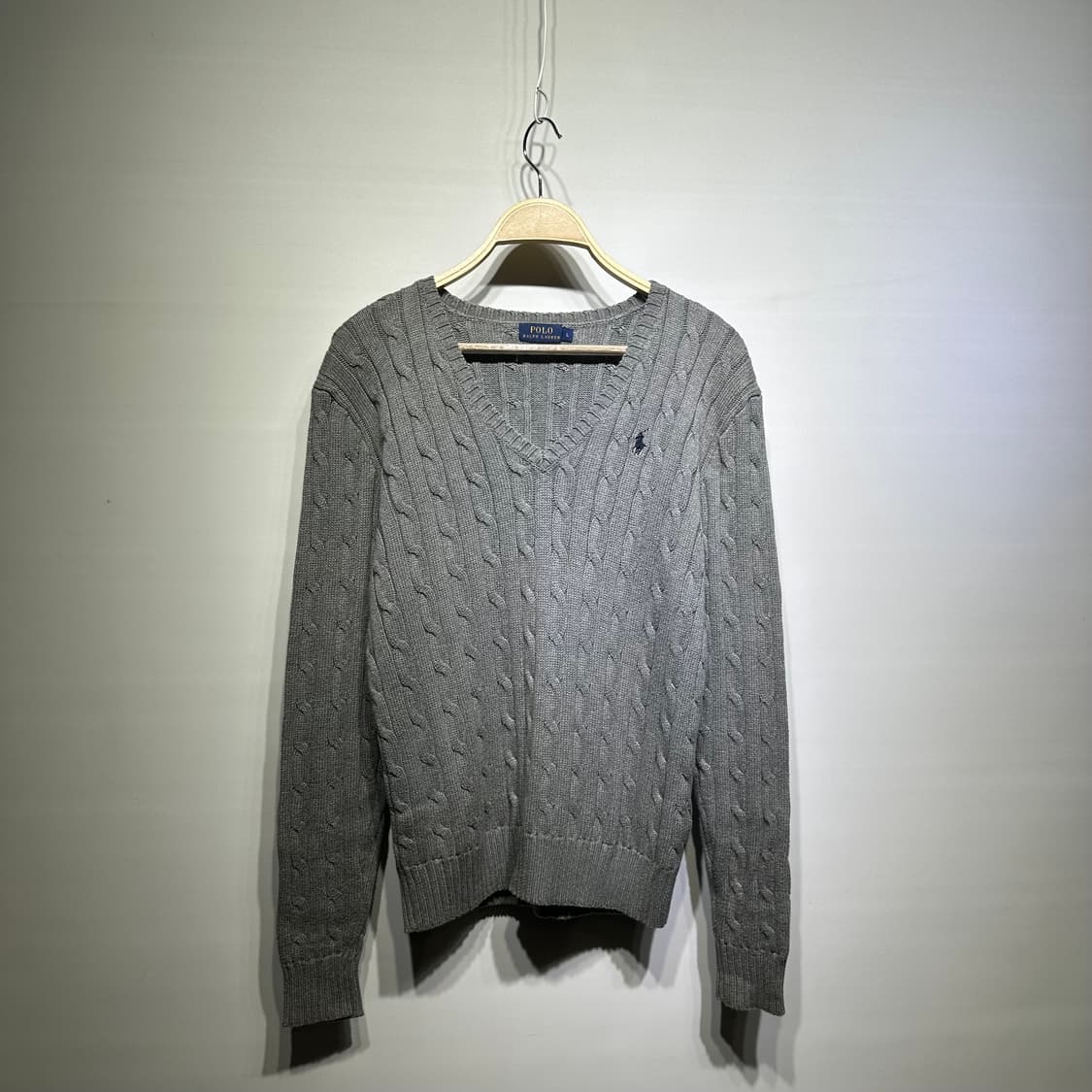 폴로 랄프로렌 케이블 브이넥 니트 판매합니다 상품이미지4
