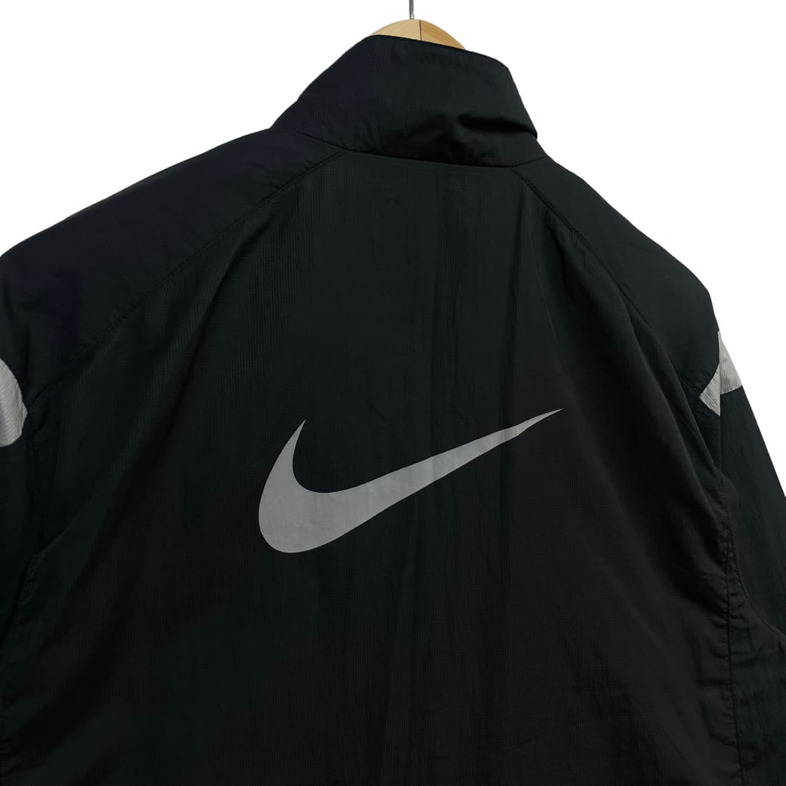 Nike Big Swoosh Windbreaker 상품이미지3