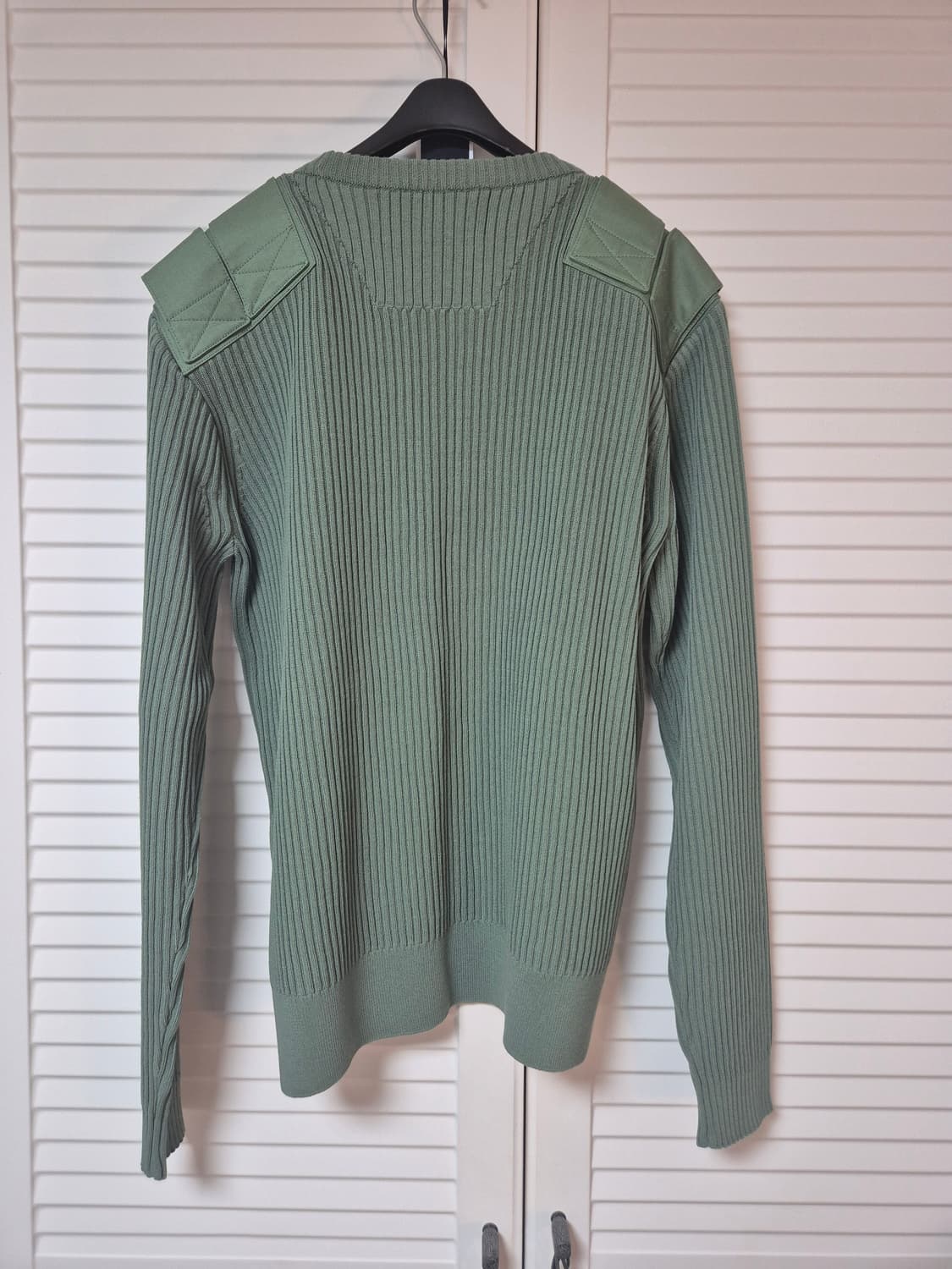 (새상품/M) 준지 FW21 코만도 견장 골지 니트 상품이미지3