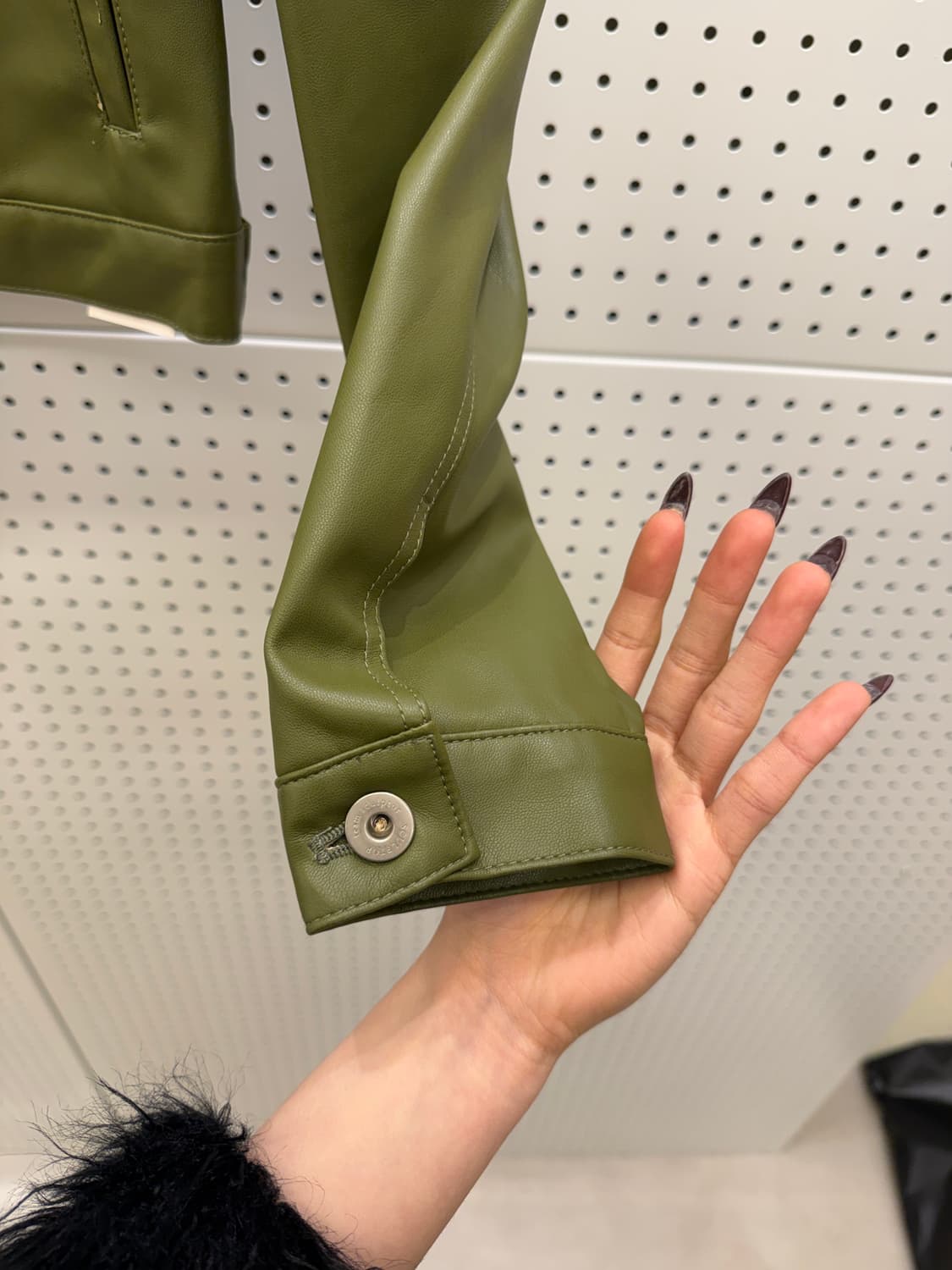 스컬프터 레더 크롭 트러커 자켓 U1394 상품이미지4