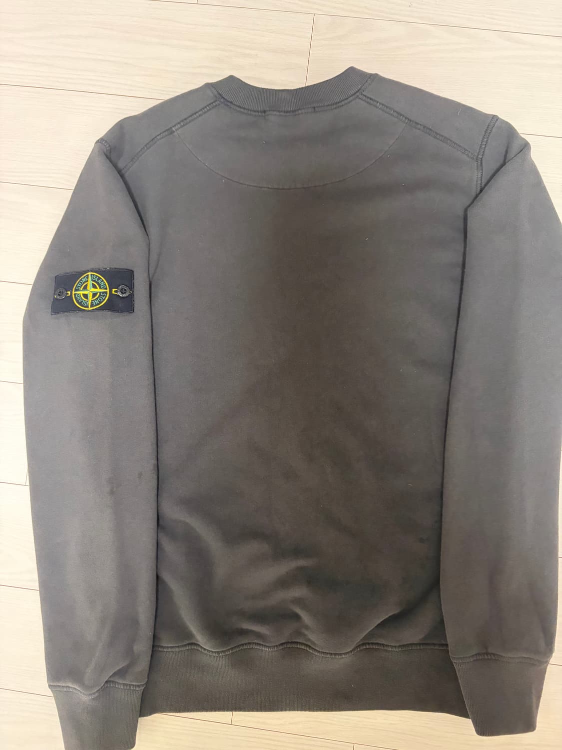 스톤 아일랜드 맨투맨 정품 m 사이즈 상품이미지2