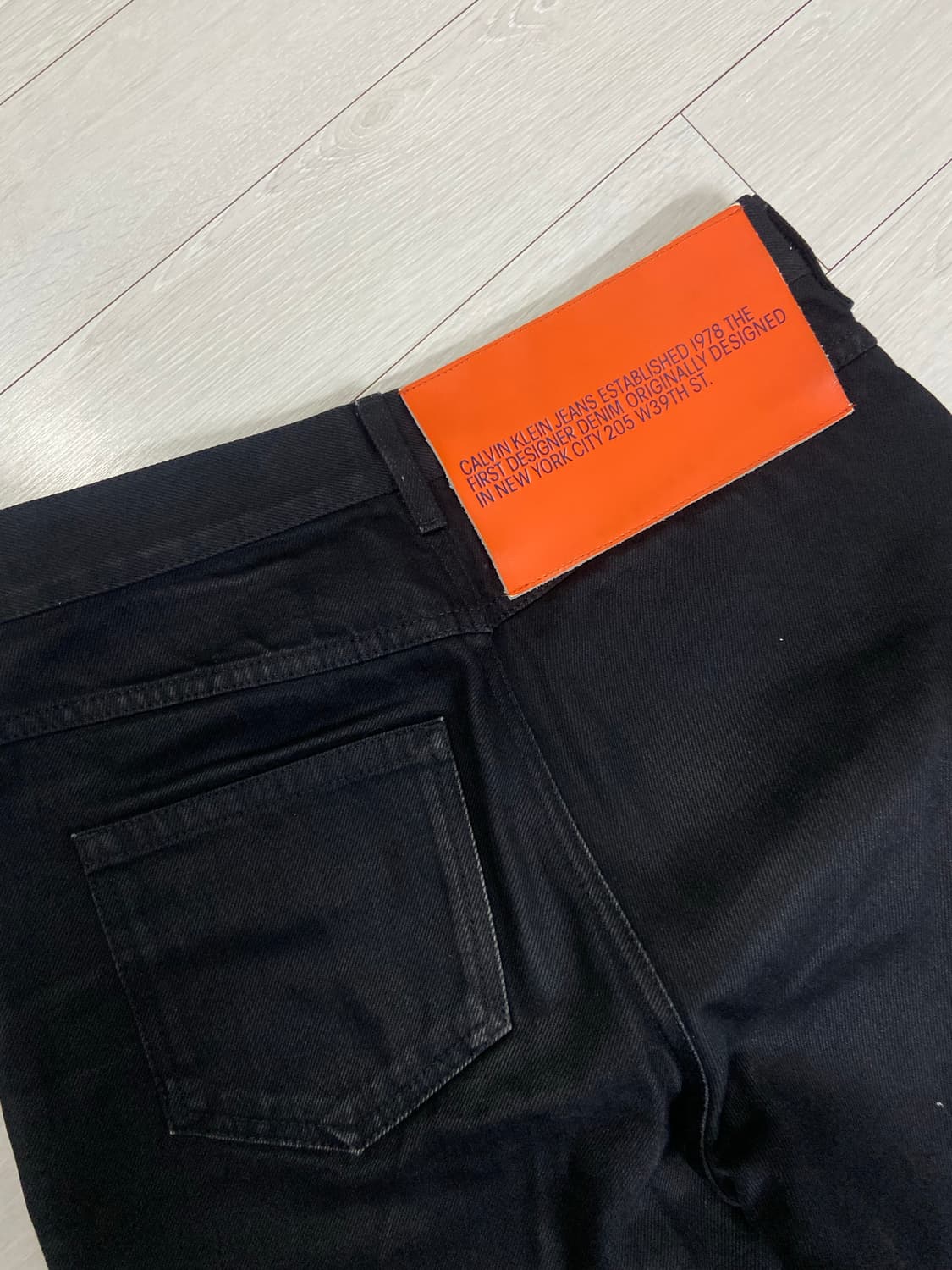 [30] 캘빈클라인 205w39nyc 블랙 데님 팬츠 상품이미지7