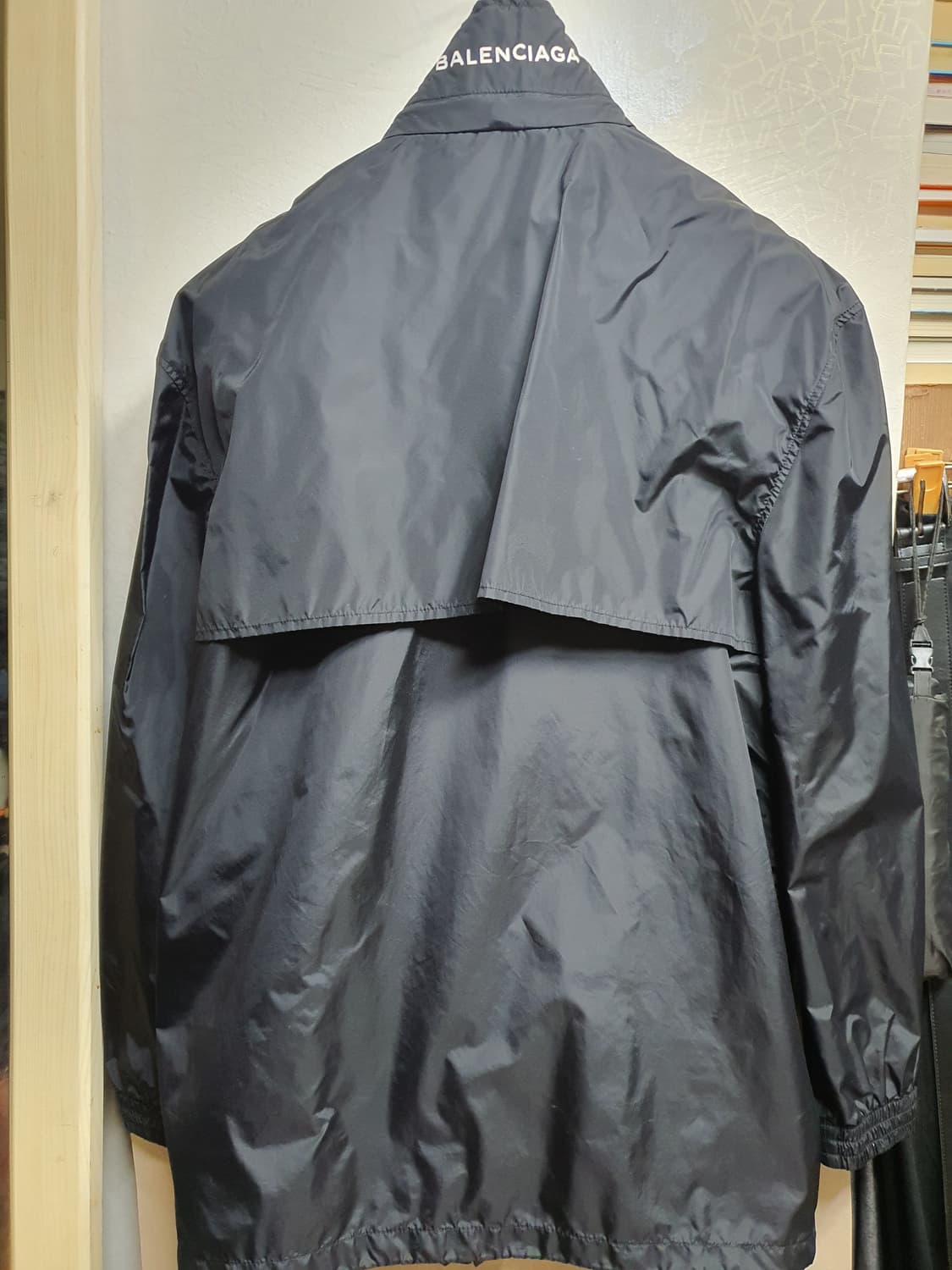 발렌시아가 바람막이 자켓 라지 상품이미지6