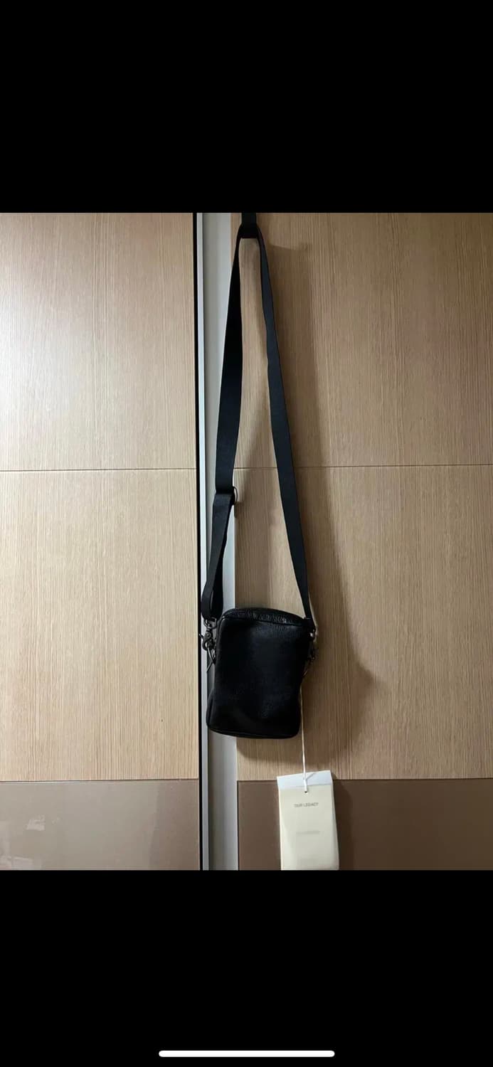 아워레가시 딜레이 미니백 블랙 팝니다 상품이미지1