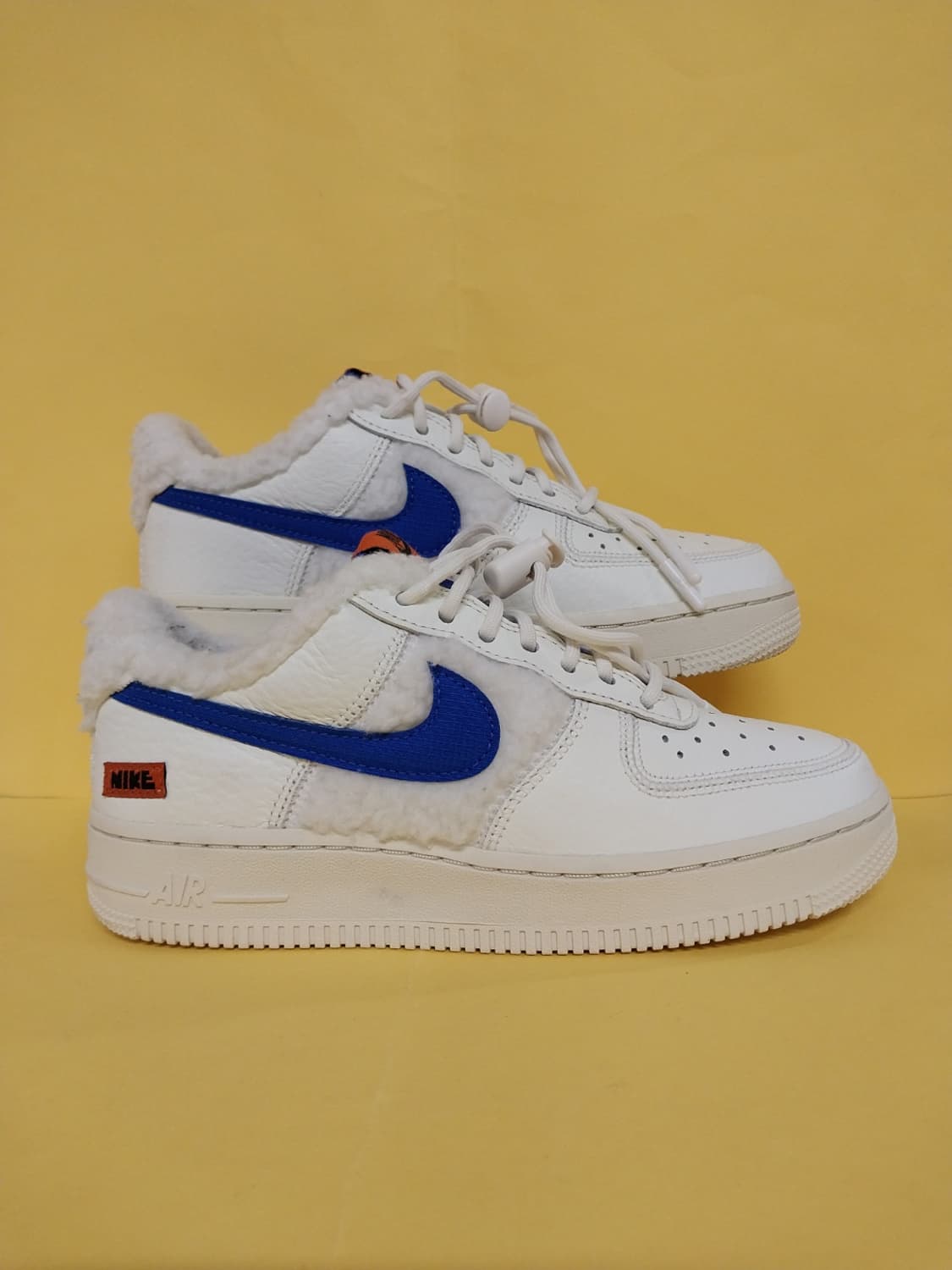 여성 나이키 에어포스1 07 로우 셰프라 플러스 화이트 운동화 (230) 상품이미지3