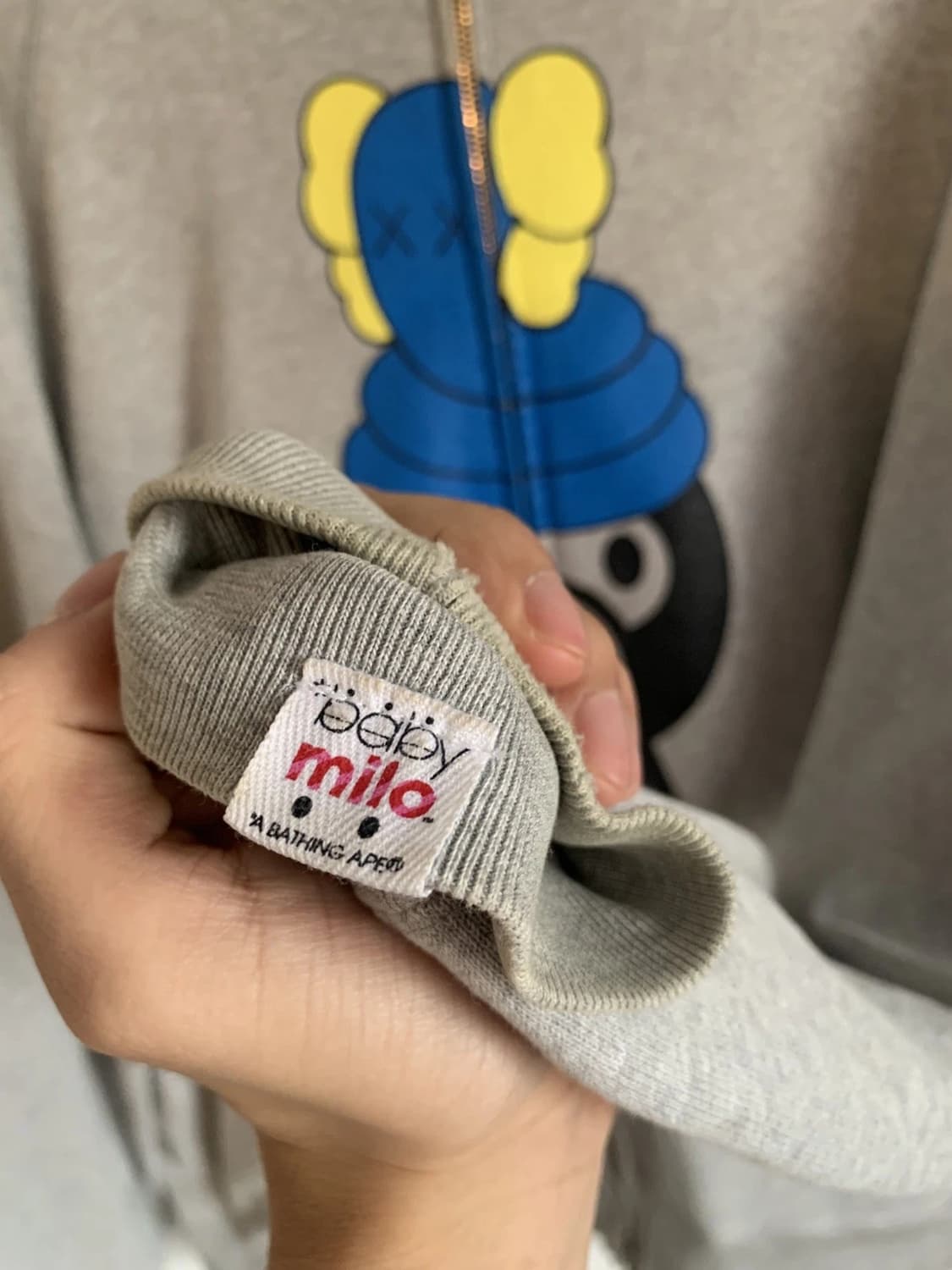 베이프 베이비 마일로 x 카우스 풀 후드집업 그레이 상품이미지6