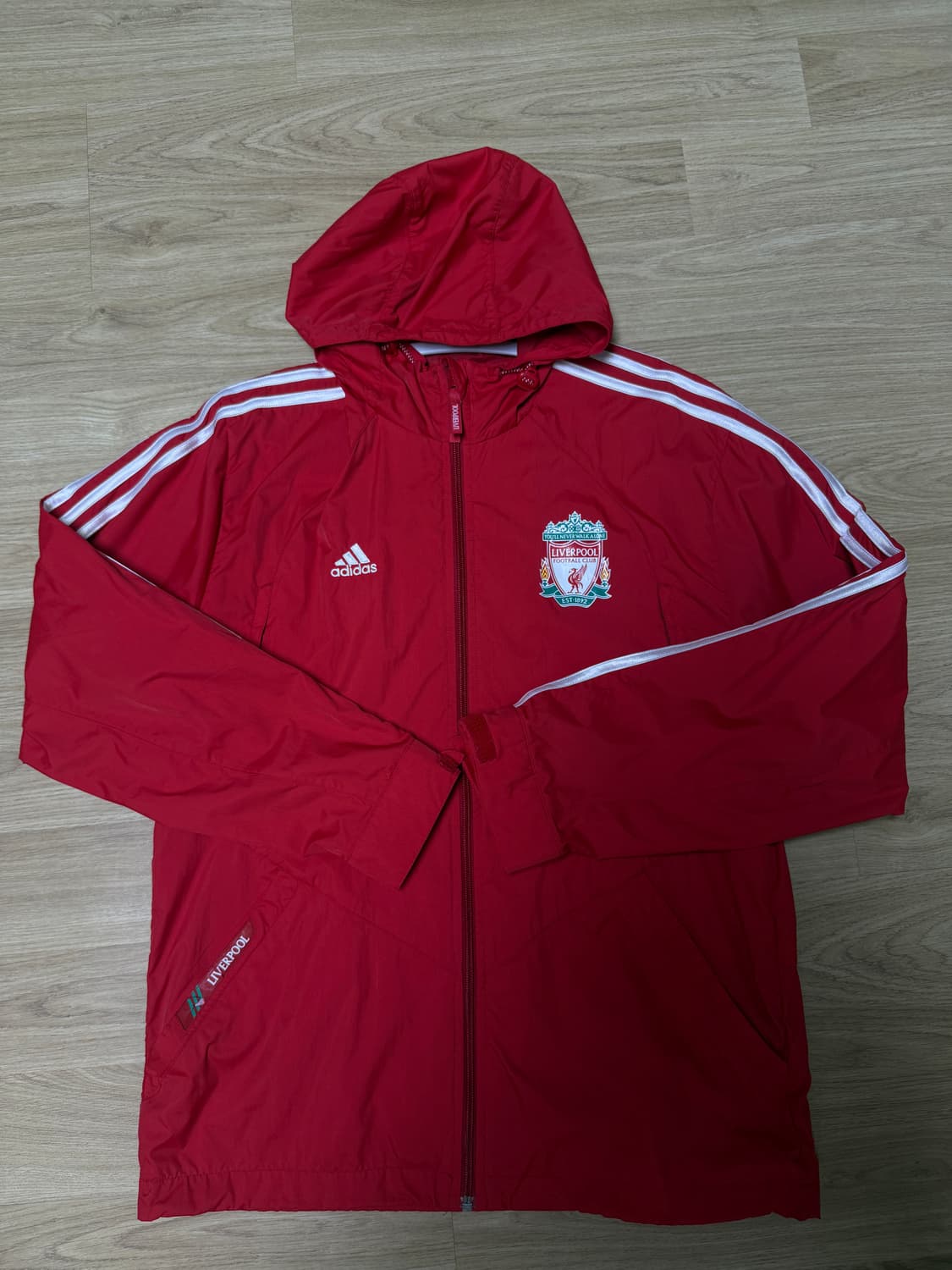 09-10 리버풀 자켓 상품이미지1