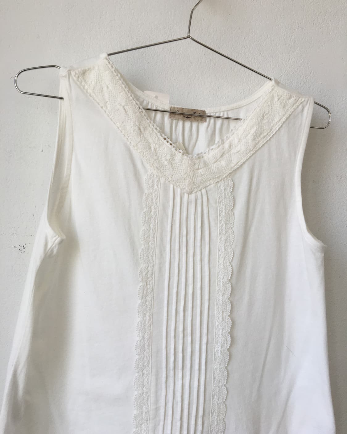 Punching trimming sleeveless 상품이미지4