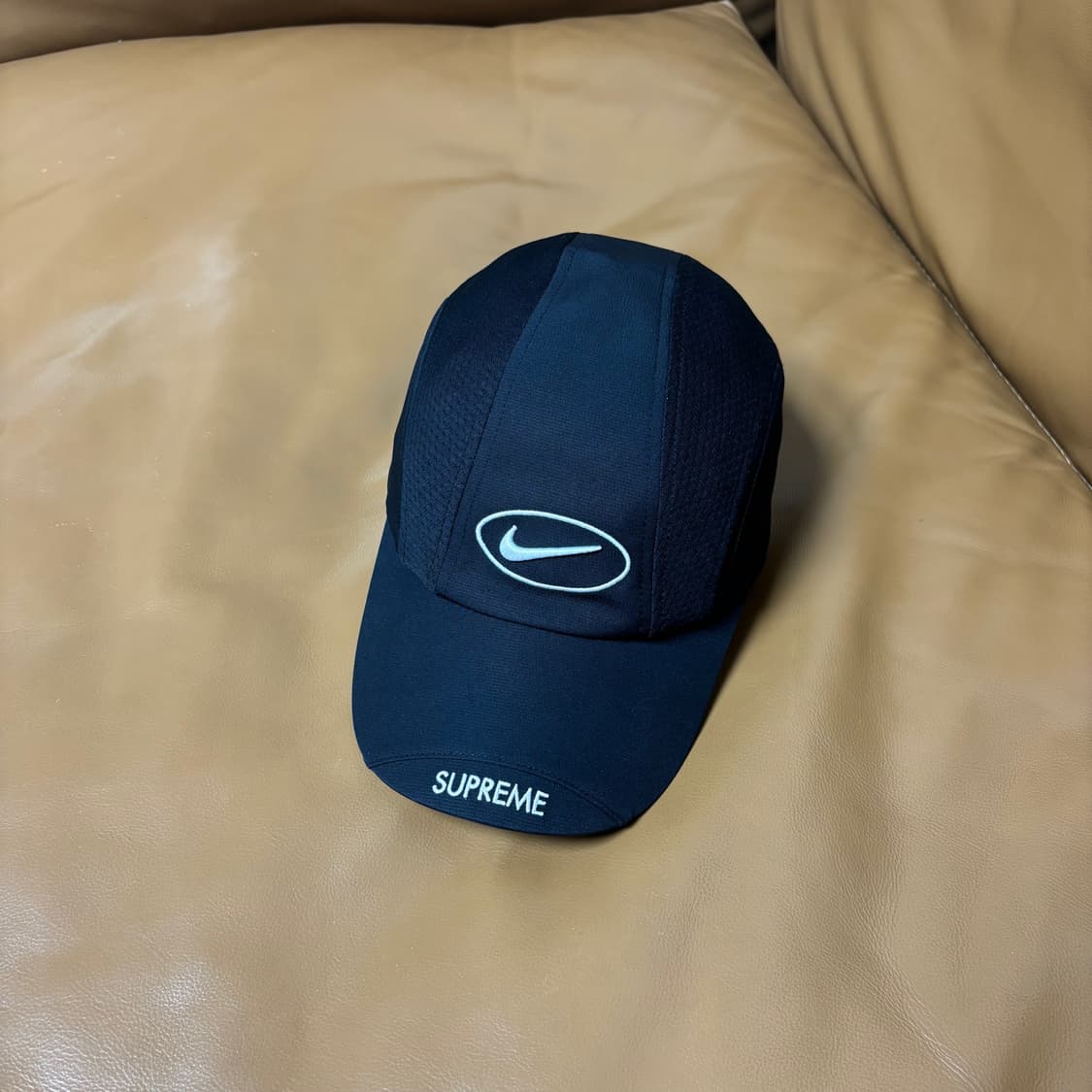(Supreme x Nike) 슈프림x나이키 블랙 러닝캡 모자 Black 상품이미지1