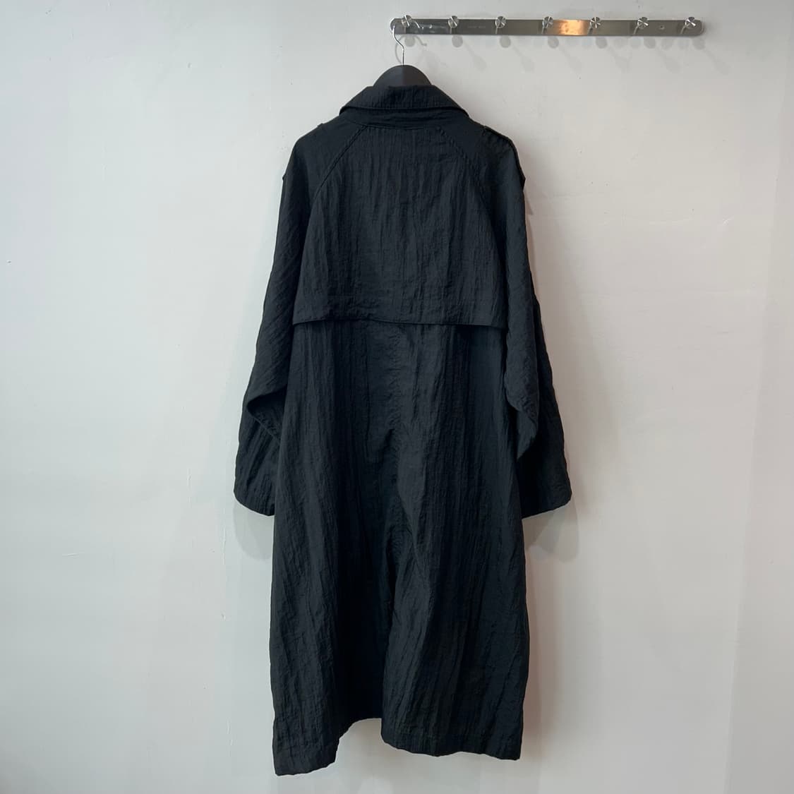 블랙 나일론 더블 오버 코트 상품이미지6