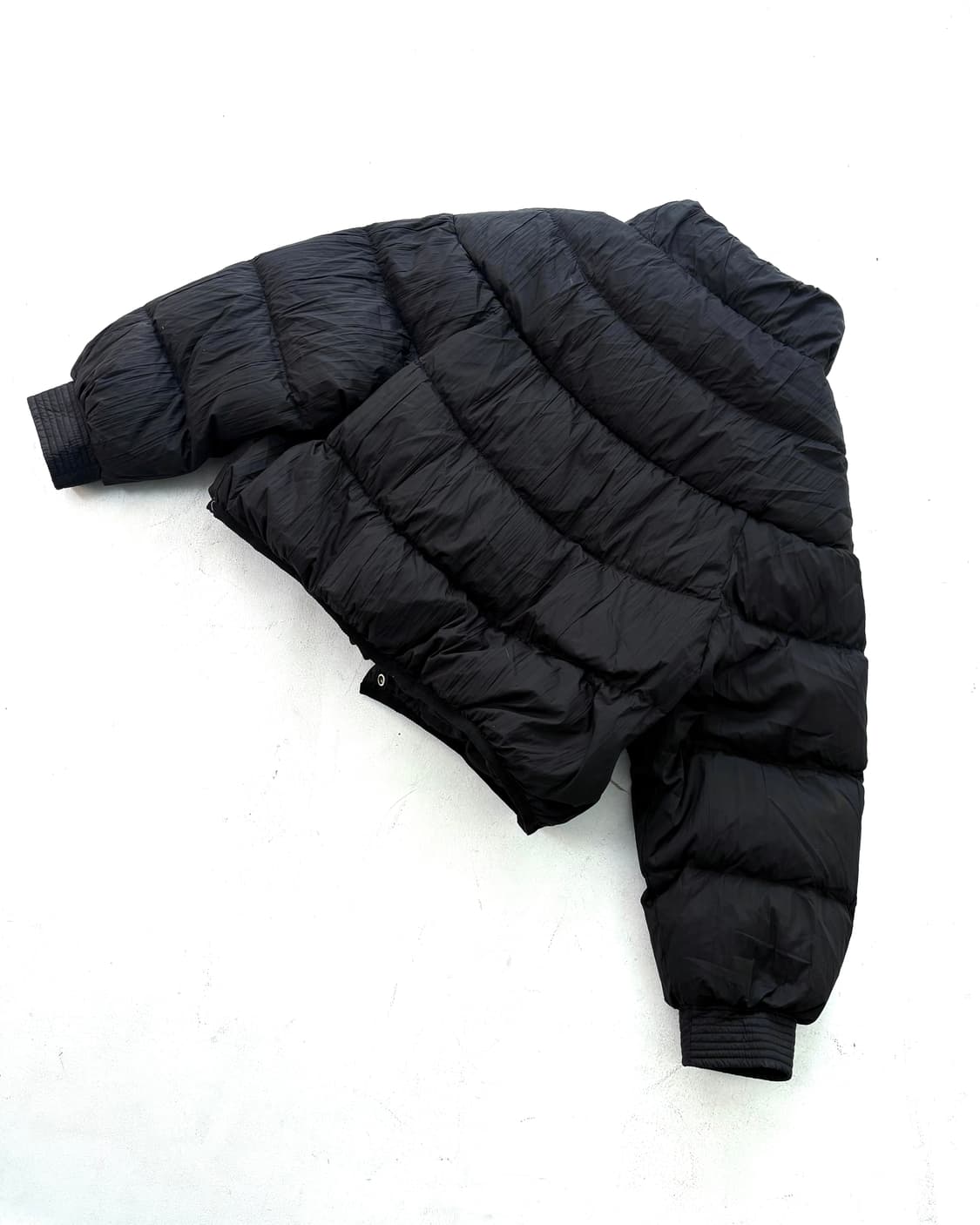 Wrinked-sleeve short puffer jacket 상품이미지3