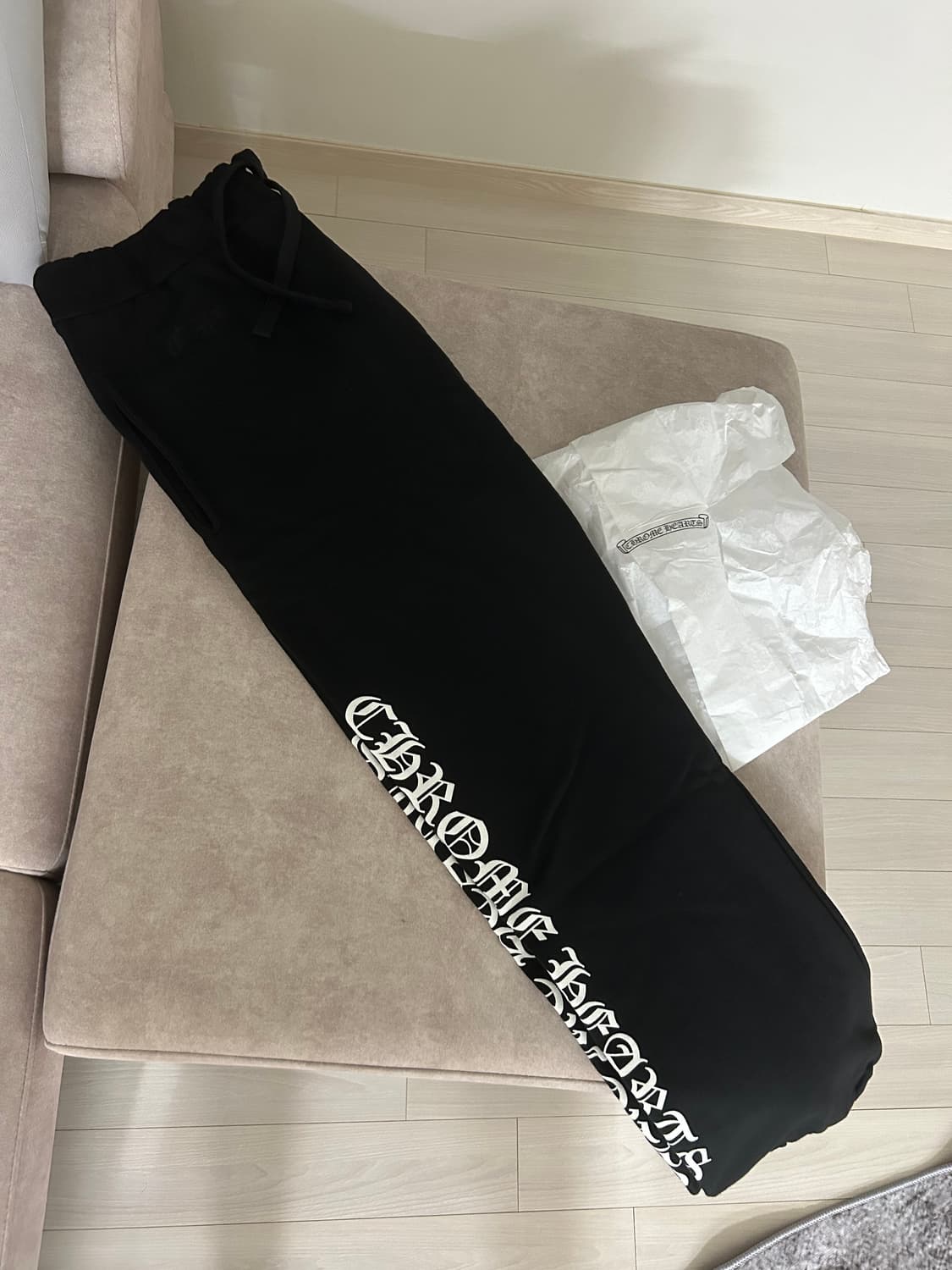 크롬하츠 스크롤로고 스웻팬츠 L 상품이미지1
