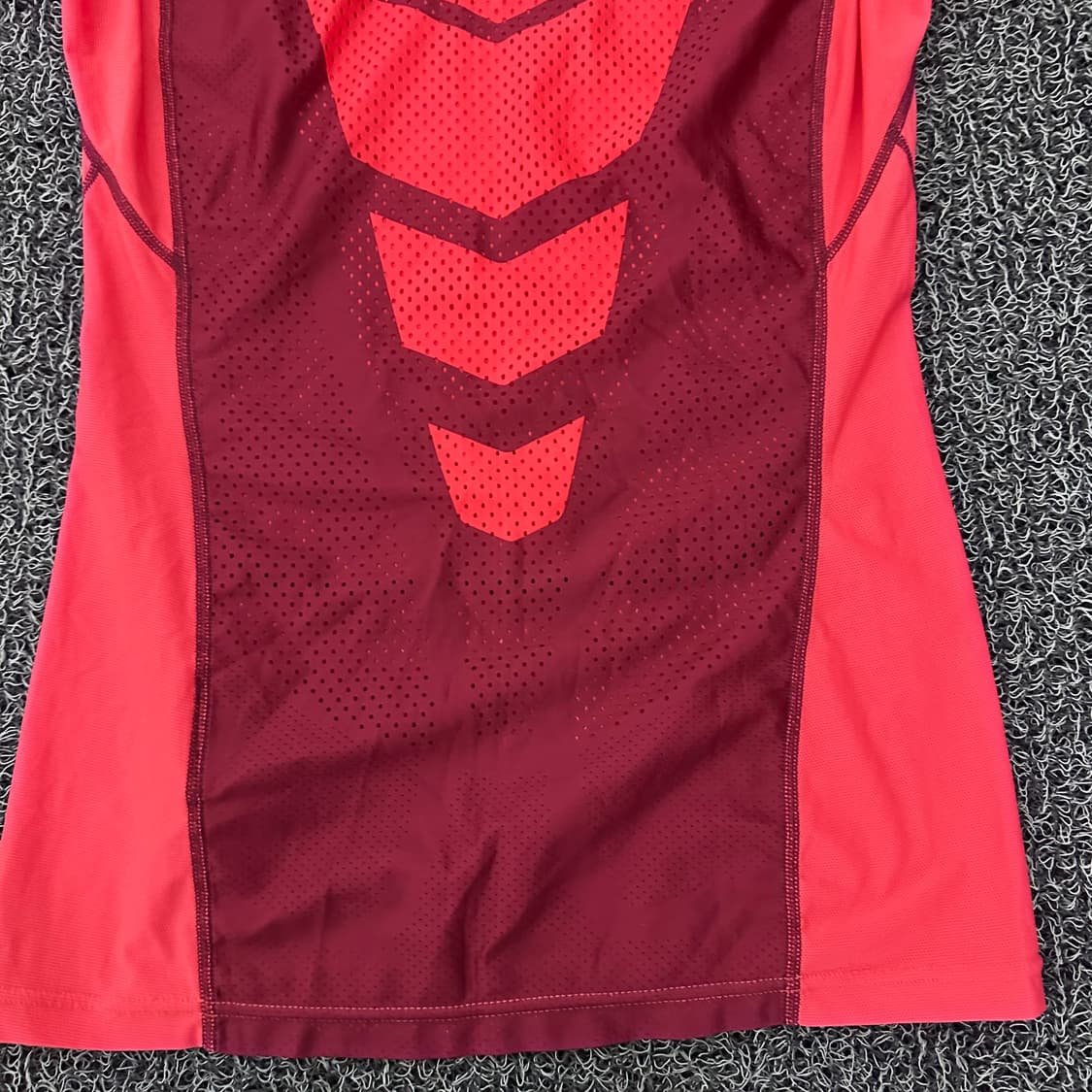 NIKE 나이키 여성 기능성 반팔티셔츠 운동복 런닝복 M 상품이미지8