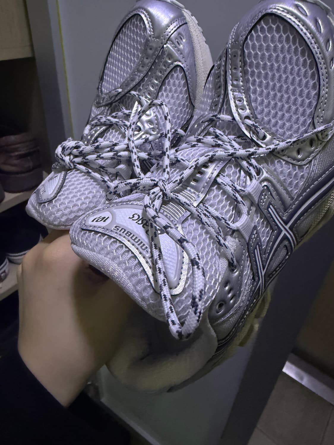 아식스 젤님버스 10.1 화이트 글래시어 그레이 235 상품이미지2