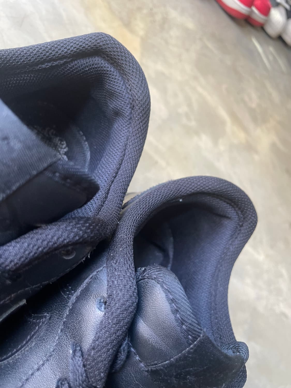 나이키 에어포스 1 블랙 275 상품이미지8