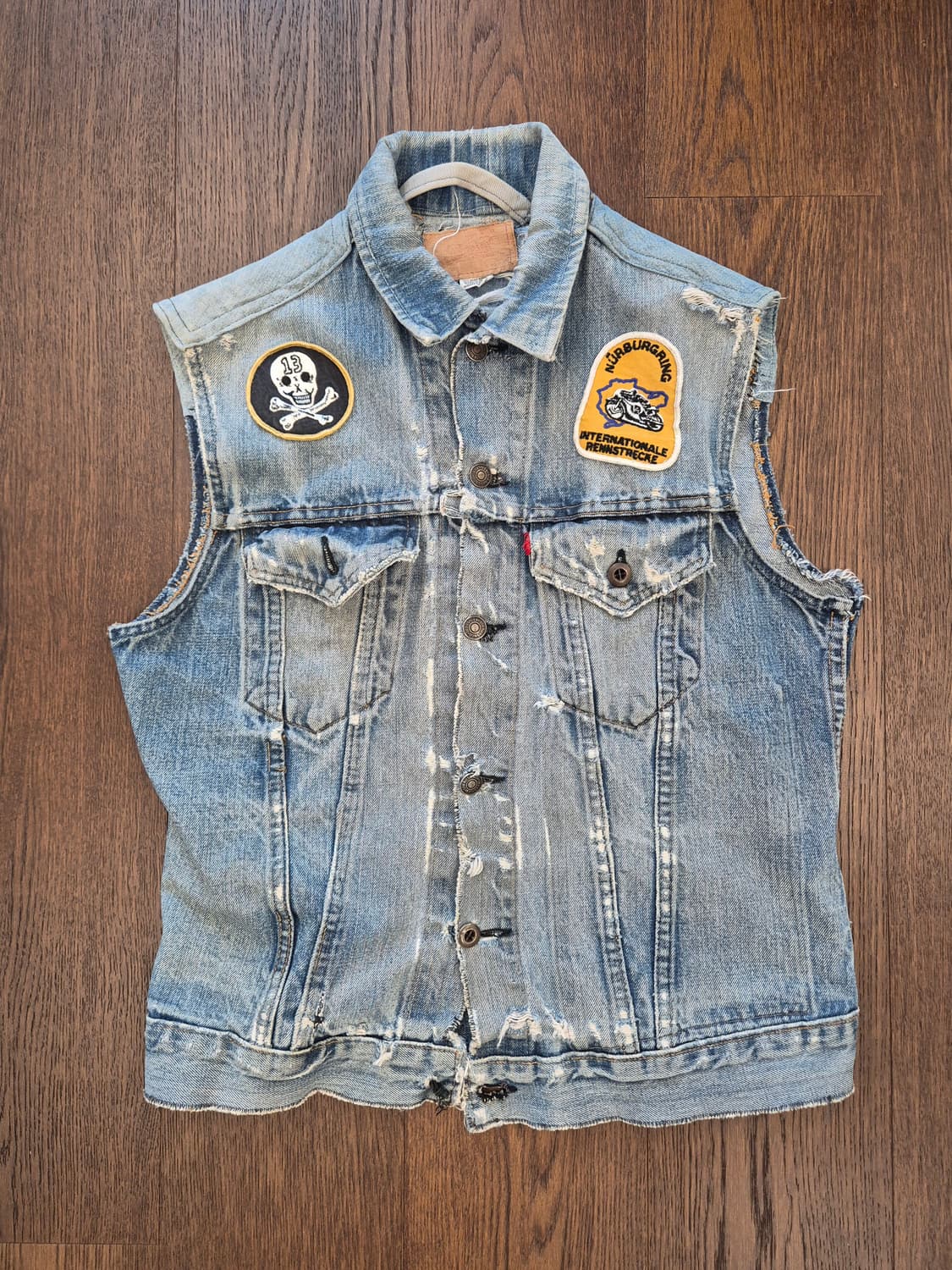 LEVI'S Wappen Pactchwork Cut-off Trucker 상품이미지1