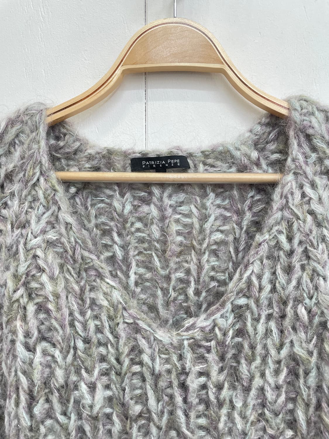 패트리지아 페페 믹스컬러 브이넥 청키 니트 상품이미지8