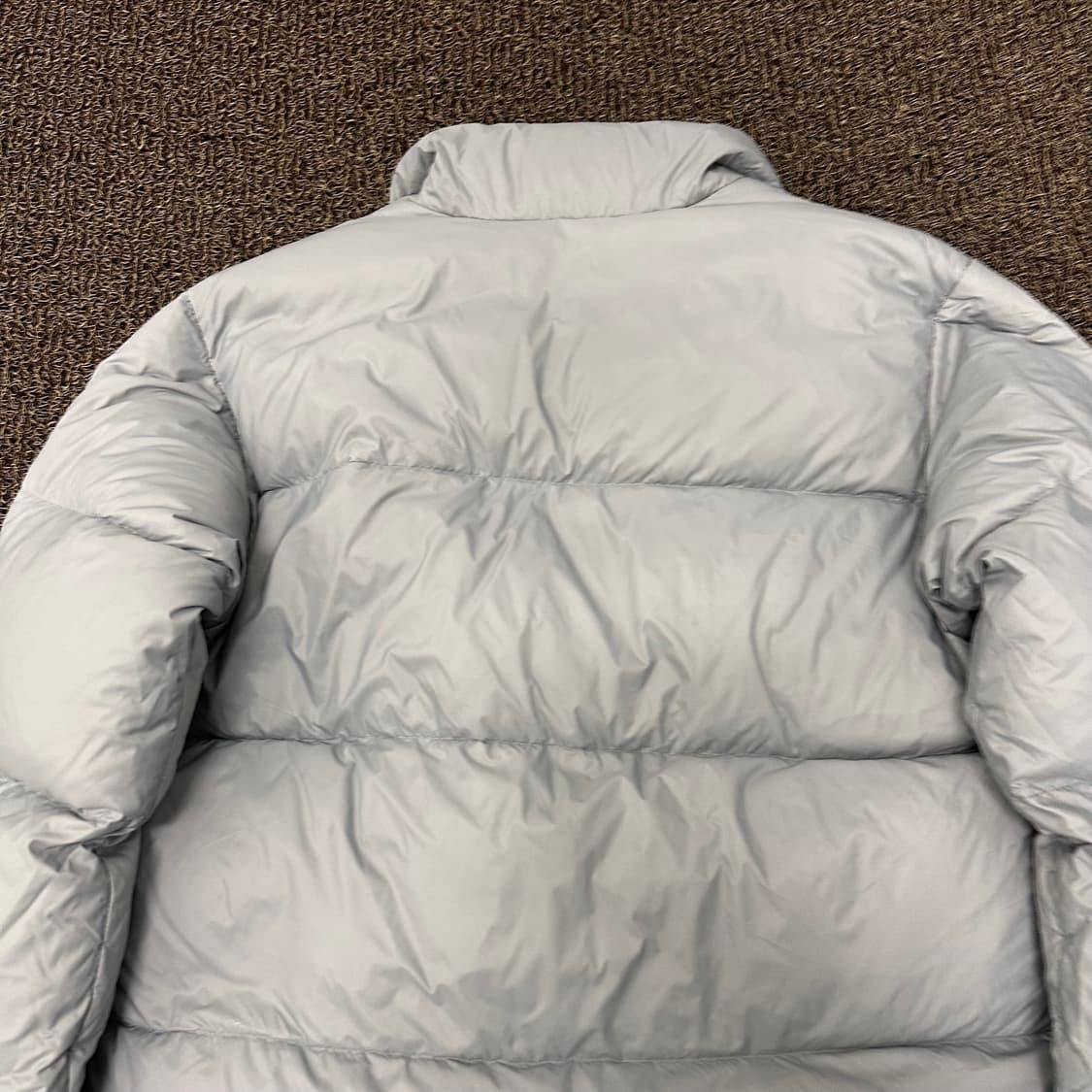 커버낫 C로고 푸퍼 덕다운 패딩 라이트그레이 95(M) 상품이미지7