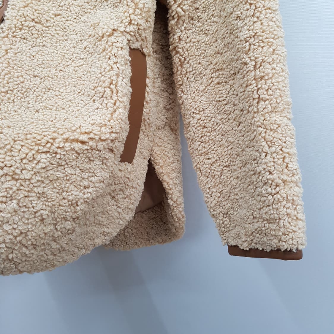 산드로 SANDRO 시어링 무스탕 자켓 0사이즈 상품이미지4