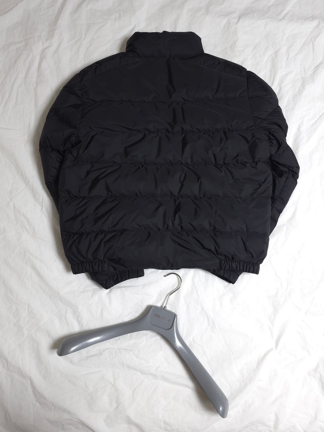 [50] 프라다 리나일론 숏패딩 블랙(SGB112) 상품이미지3