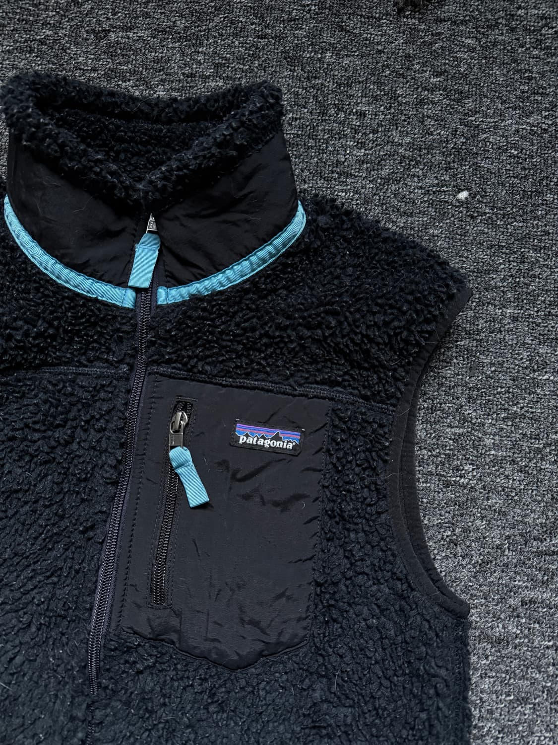 파타고니아 클래식 후리스 베스트 상품이미지2