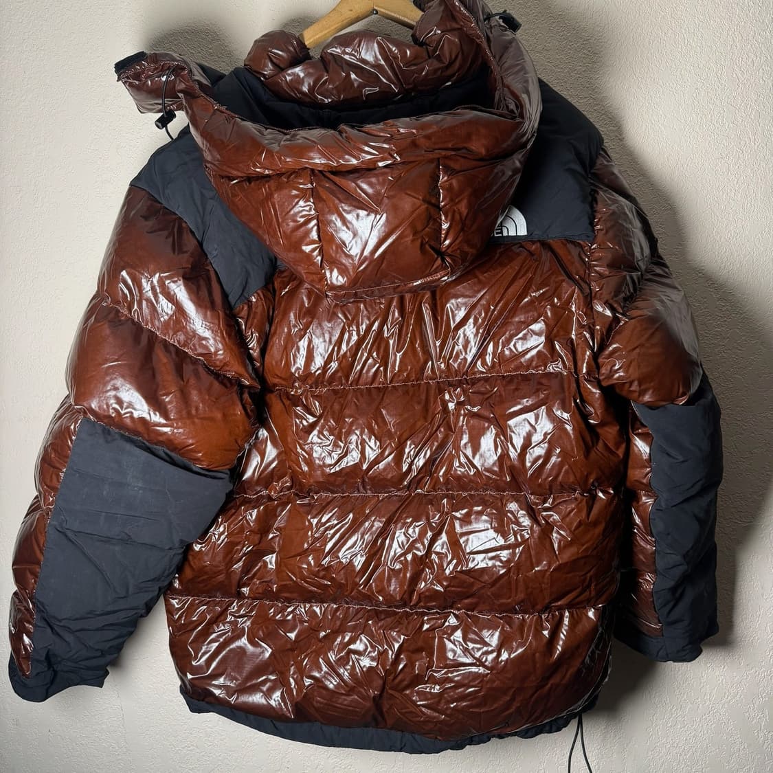 슈프림 x 노스페이스 마운틴 발토로 다운 푸퍼 패딩 자켓 브라운 상품이미지8