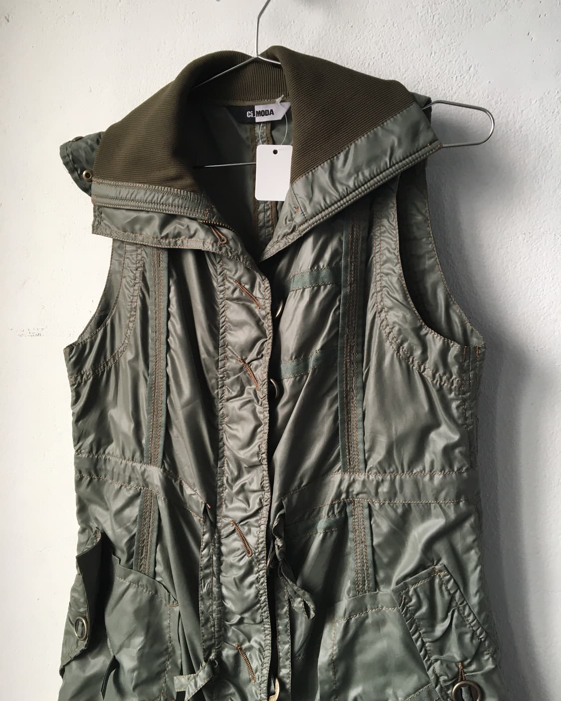 Glossy long vest 상품이미지4