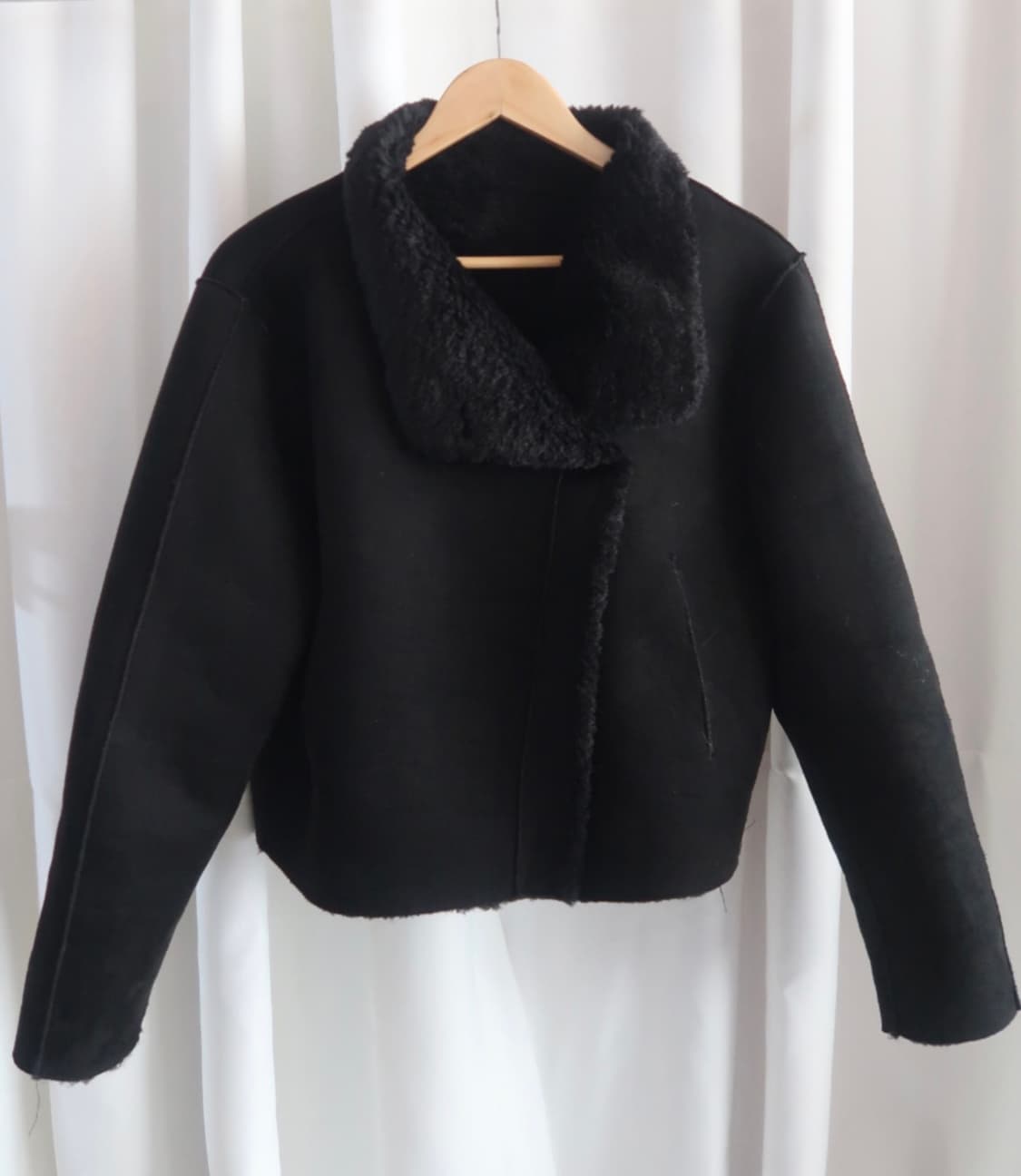 아워캐비넷 아워캐비넷 투웨이 무스탕 자켓 블랙 상품이미지4