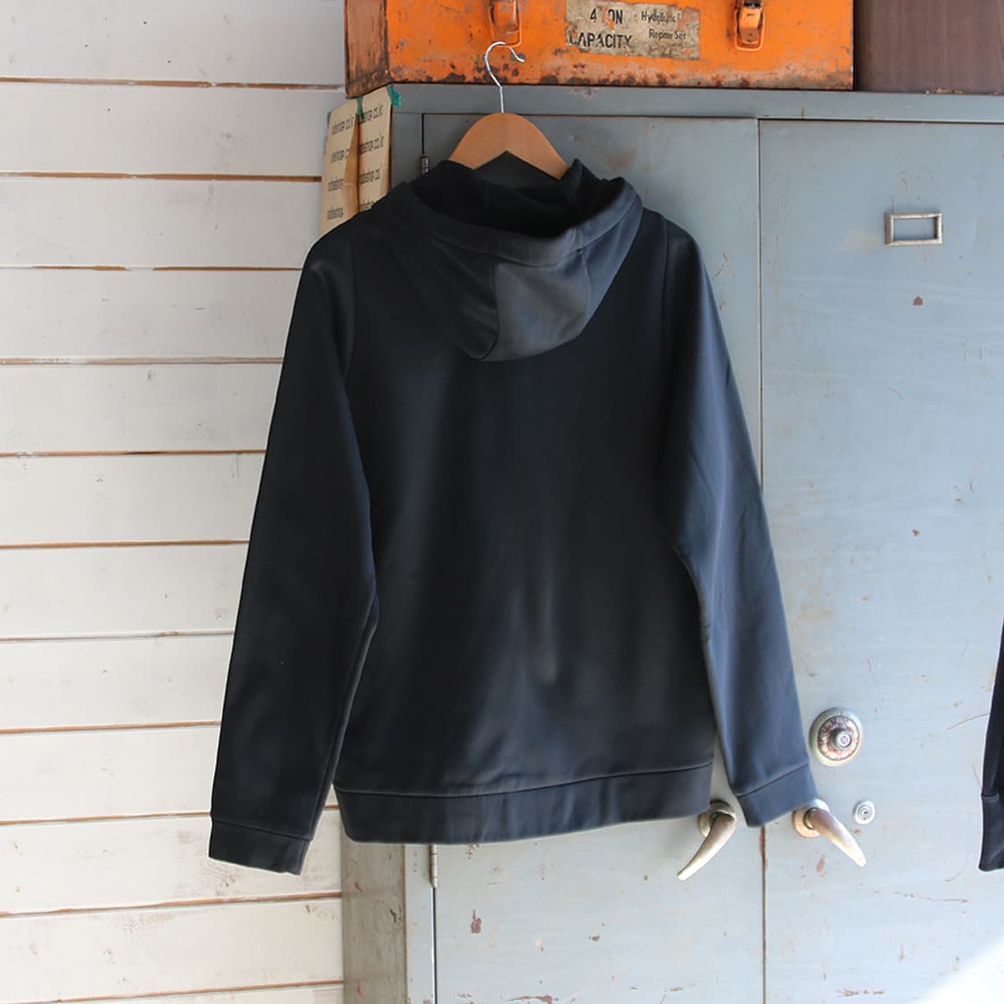 (착용컷) 나이키 트랙 후드 자켓 (남성용 100) 상품이미지2