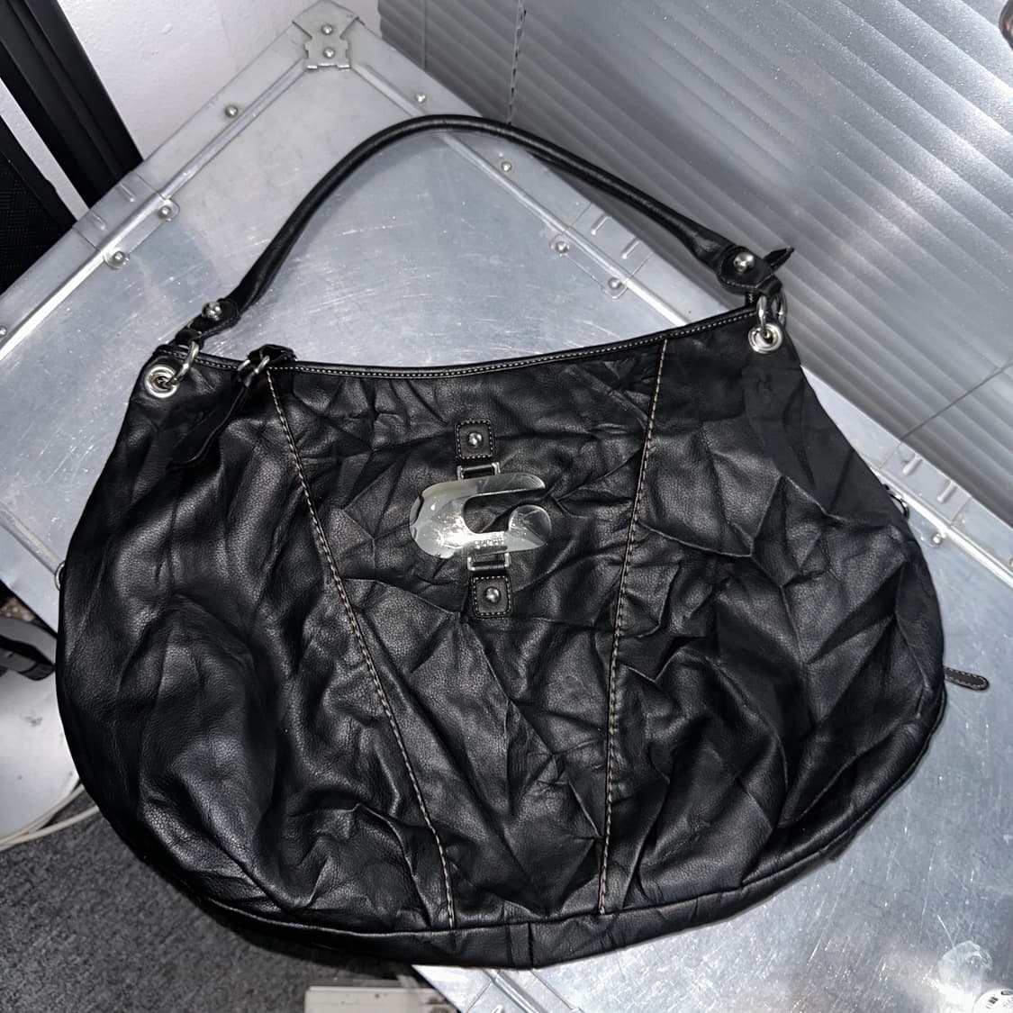 00s 빈티지 라지 라운드 게스 스티치 백 상품이미지2