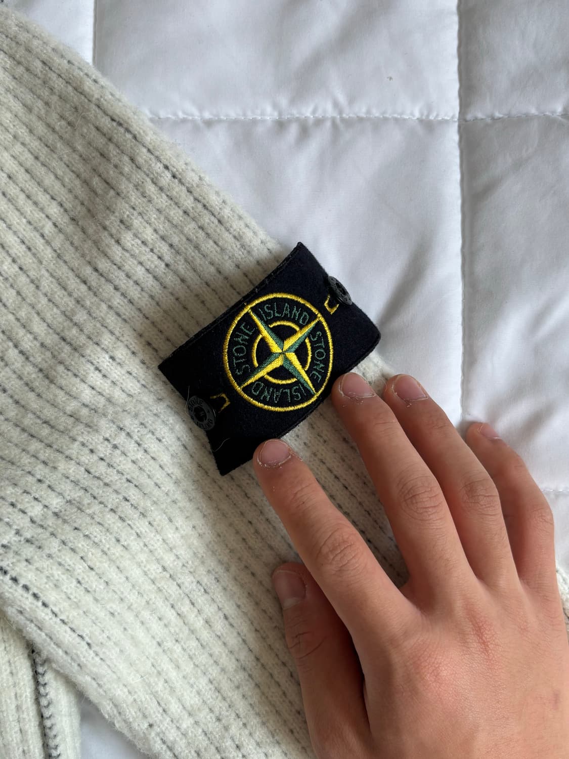 스톤아일랜드 리버서블 울 니트 후드집업 상품이미지3